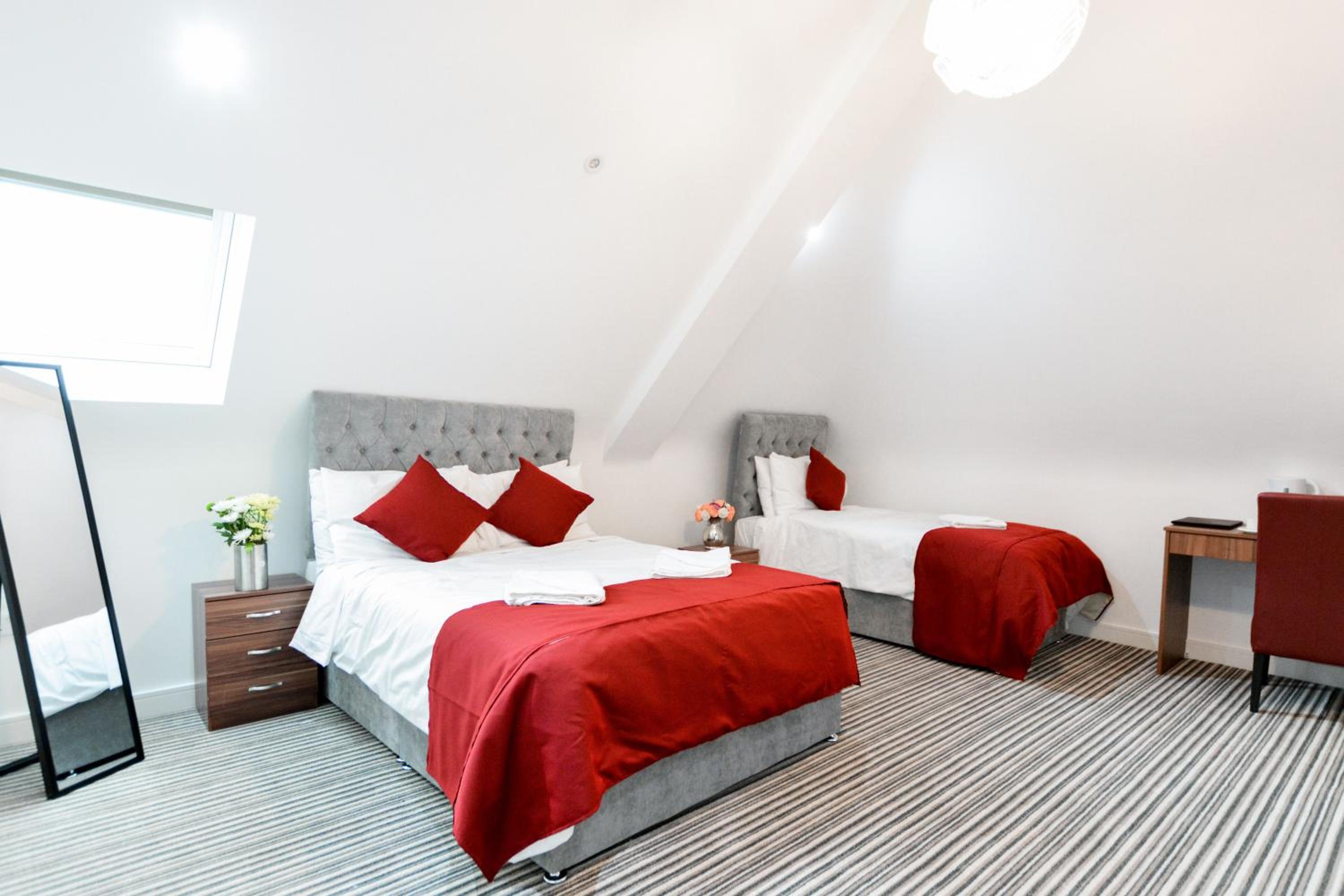 Deluxe Twin Room - Photo 3