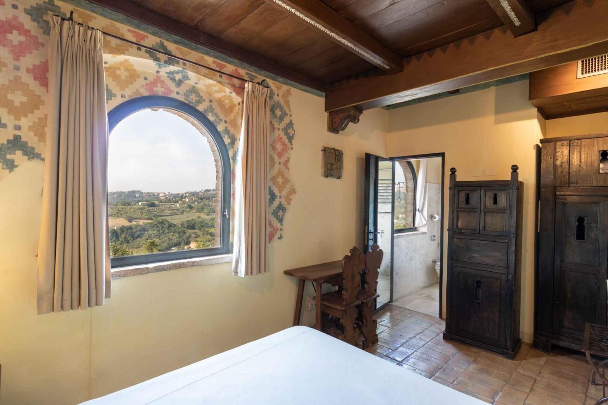 Superior Double Room - Photo 8