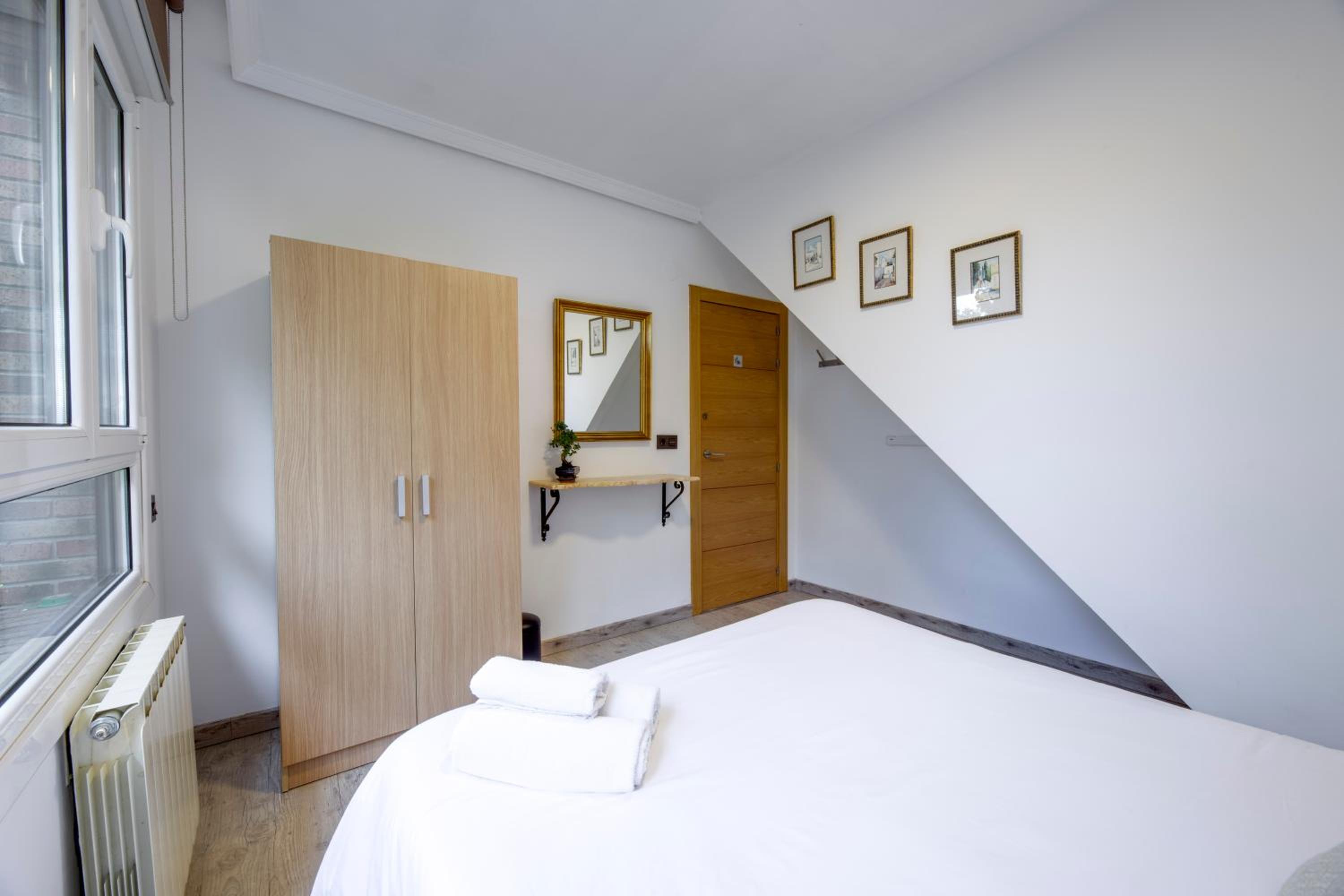 Habitación doble con baño compartido