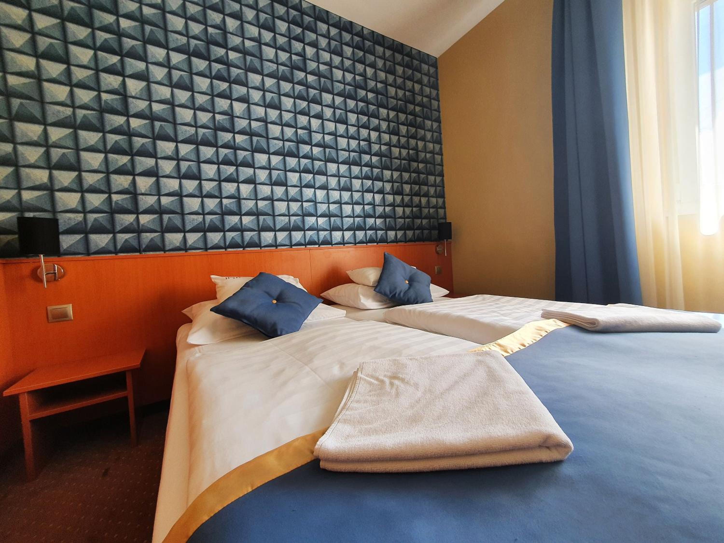 Double or Twin Room - Photo 1