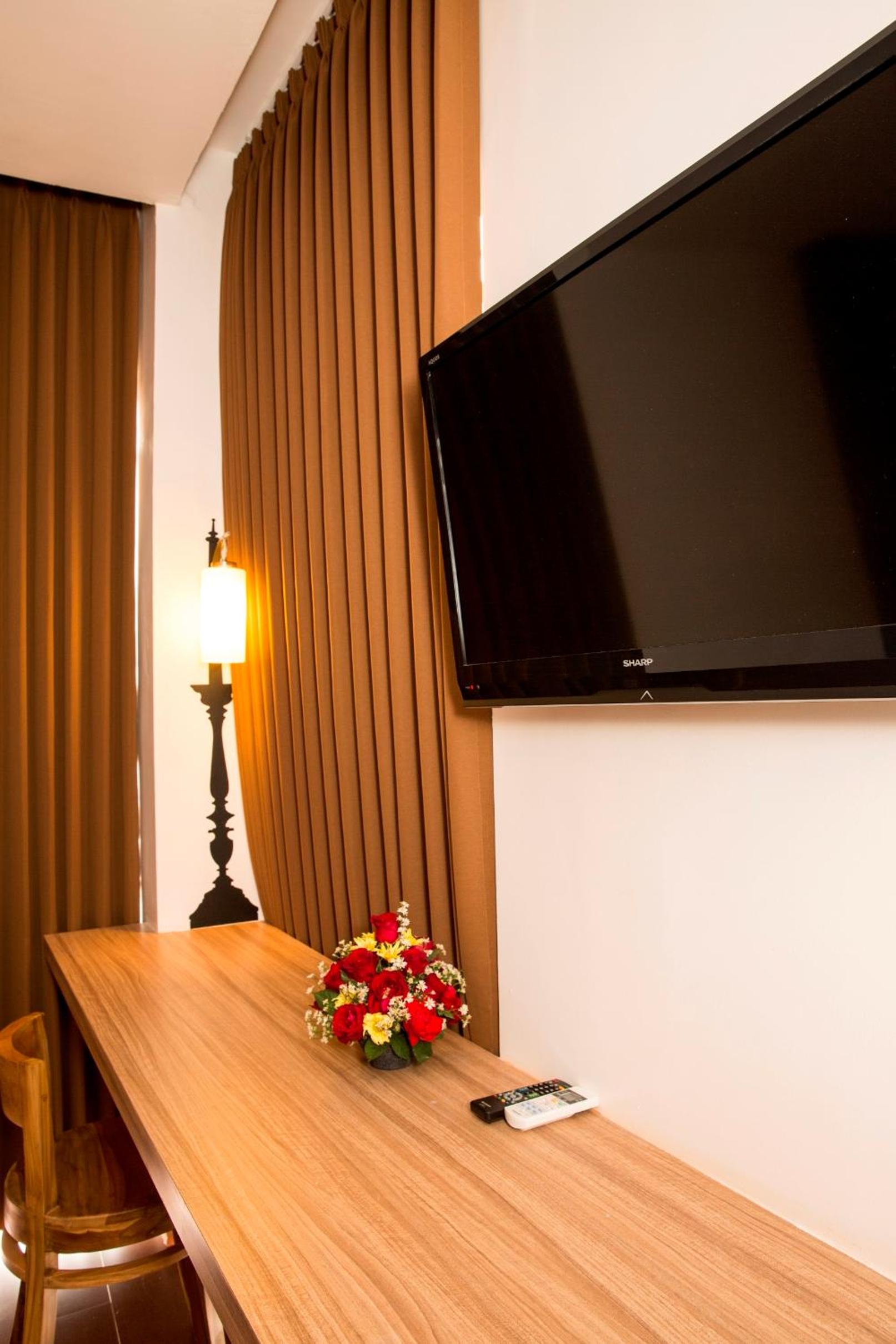 Superior King Room - Photo 4
