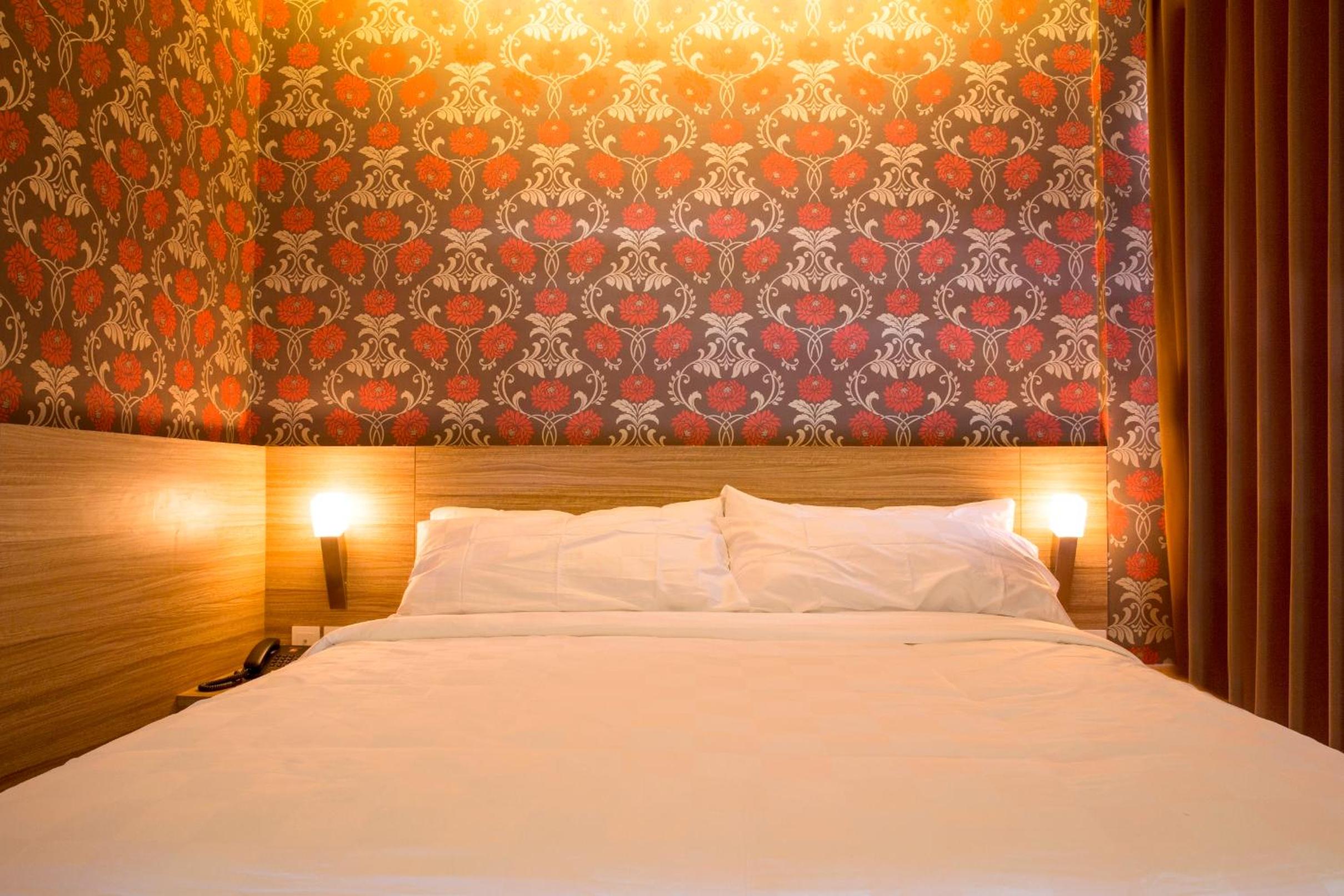Superior King Room - Photo 7