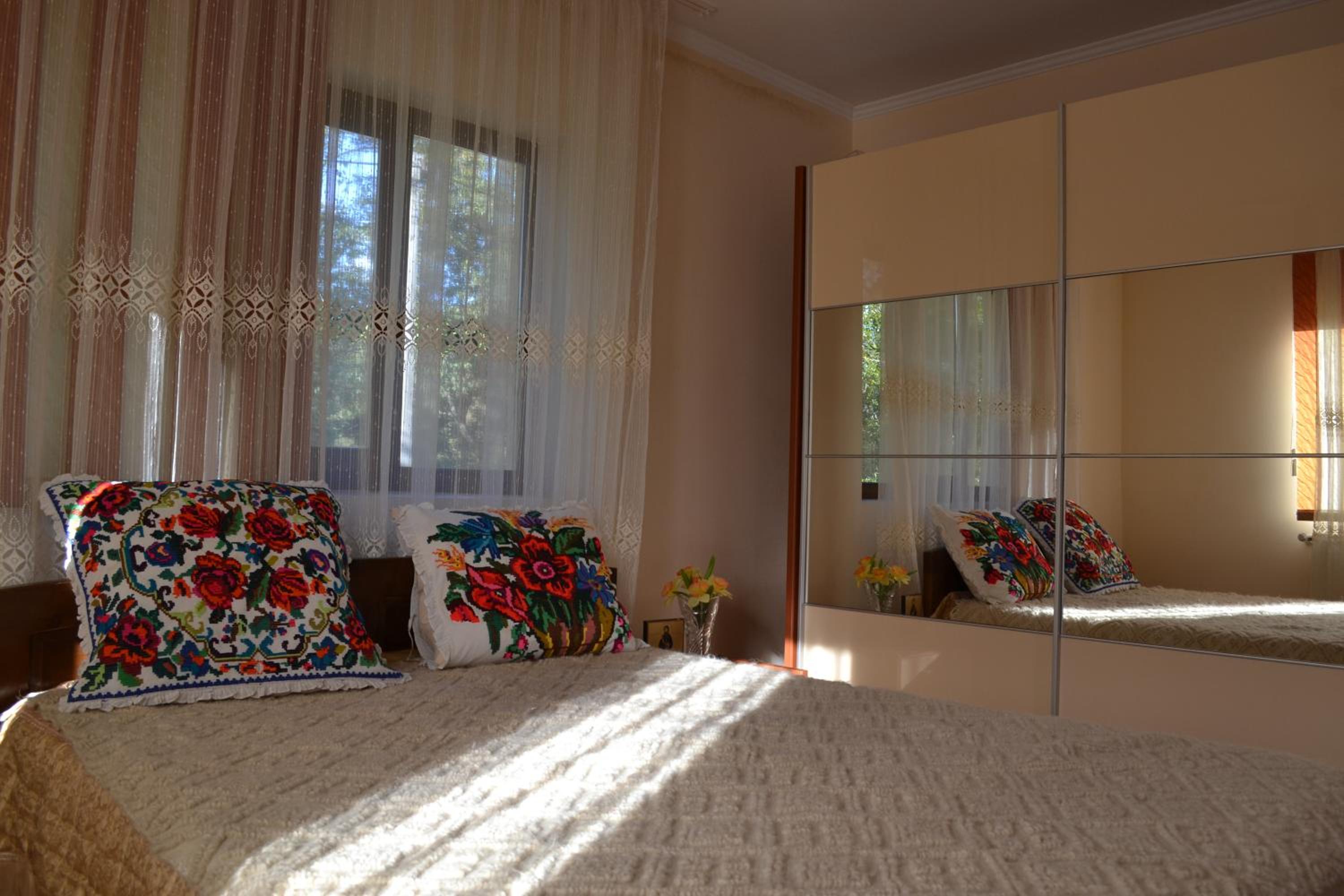 Budget Double Room - Photo 1