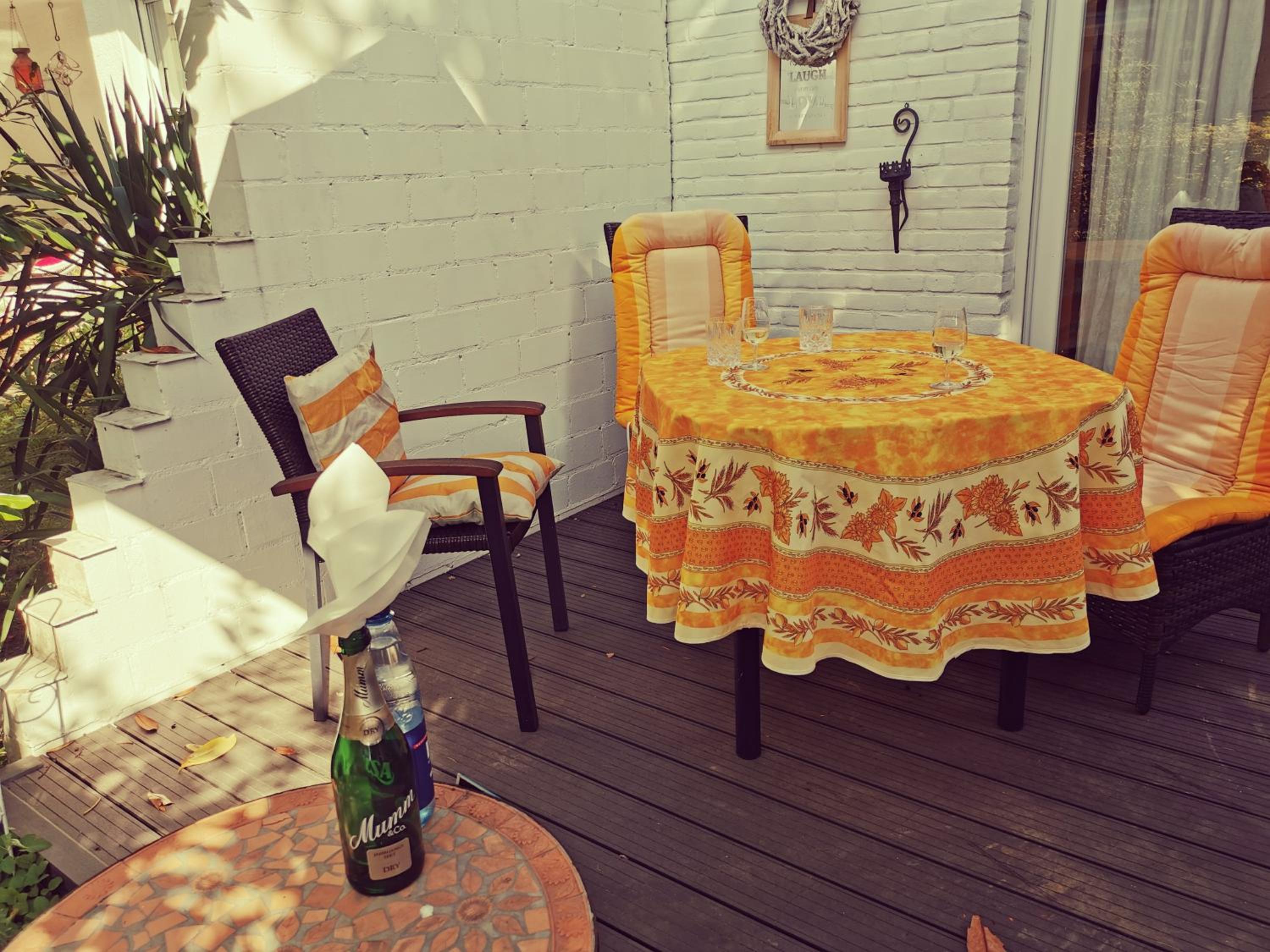 Apartment with Terrace - Photo 12