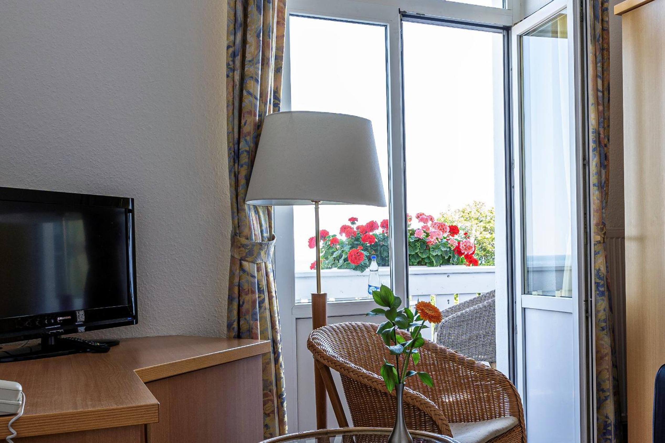 Double Room with Garden View photo 3