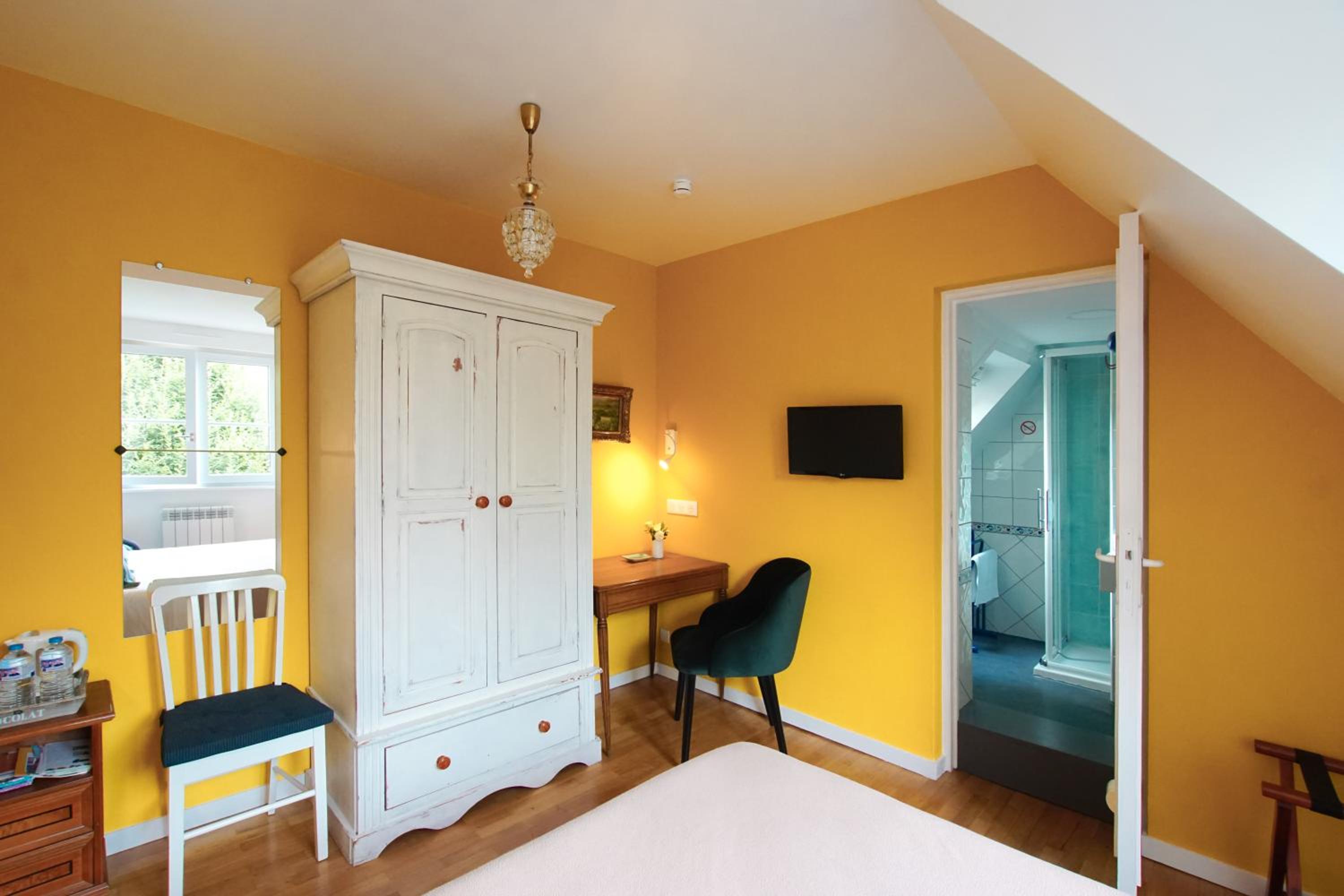 Small Double Room