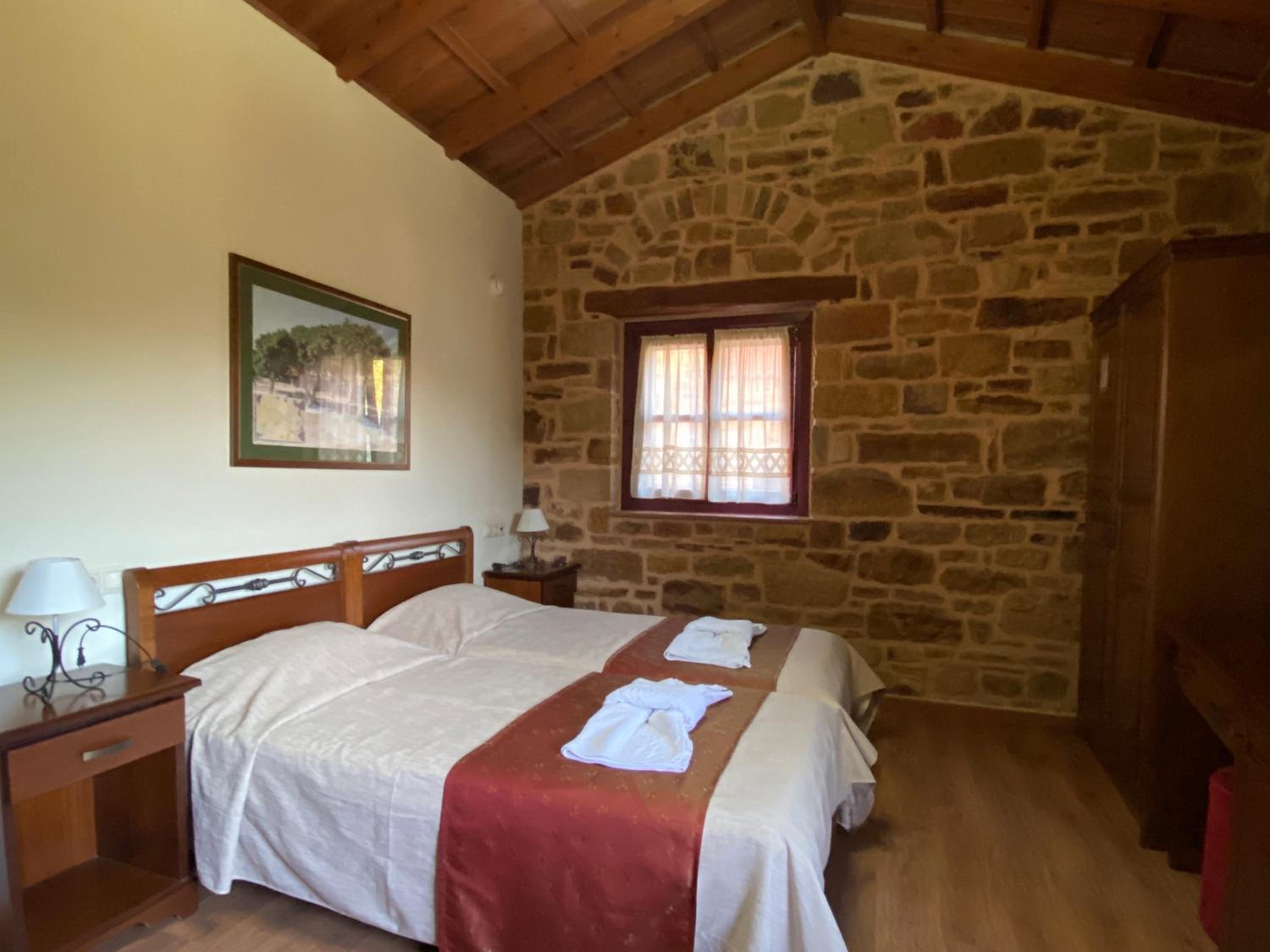 Twin Room - Photo 7