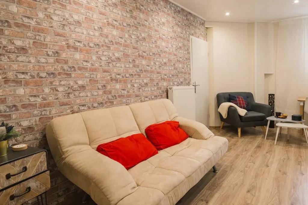 King Studio with Sofa Bed photo 2