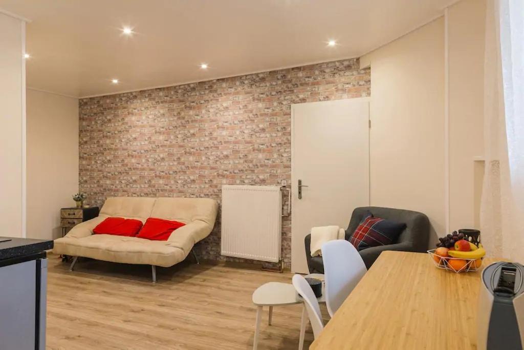 King Studio with Sofa Bed photo 3