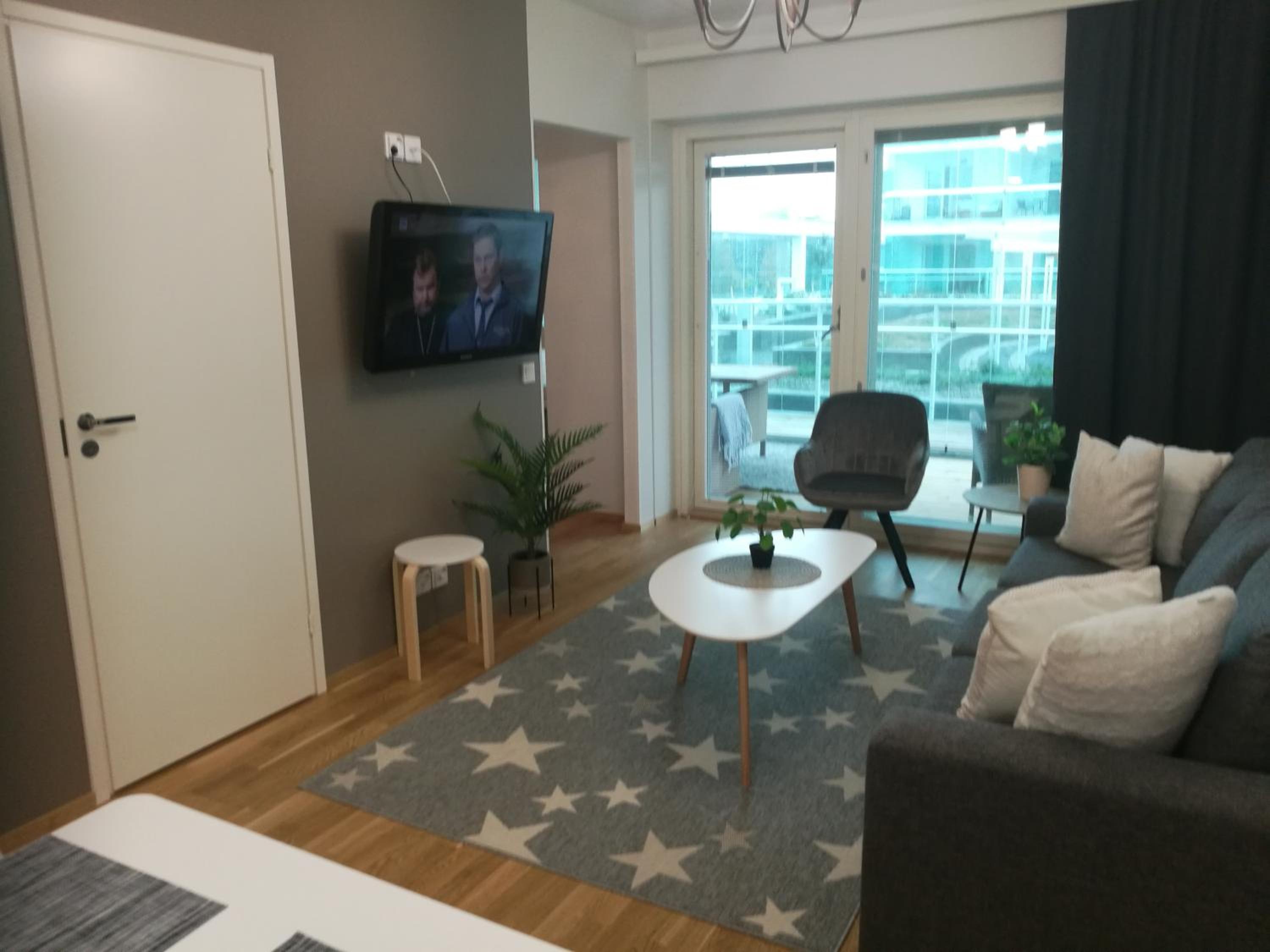 Two-Bedroom Apartment - Photo 21