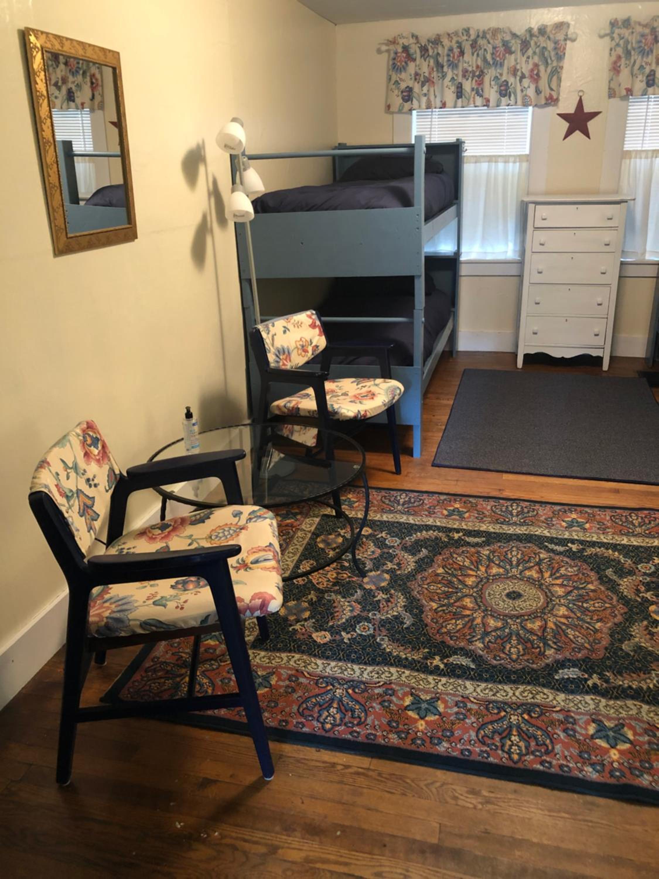 Economy Quadruple Room photo 1