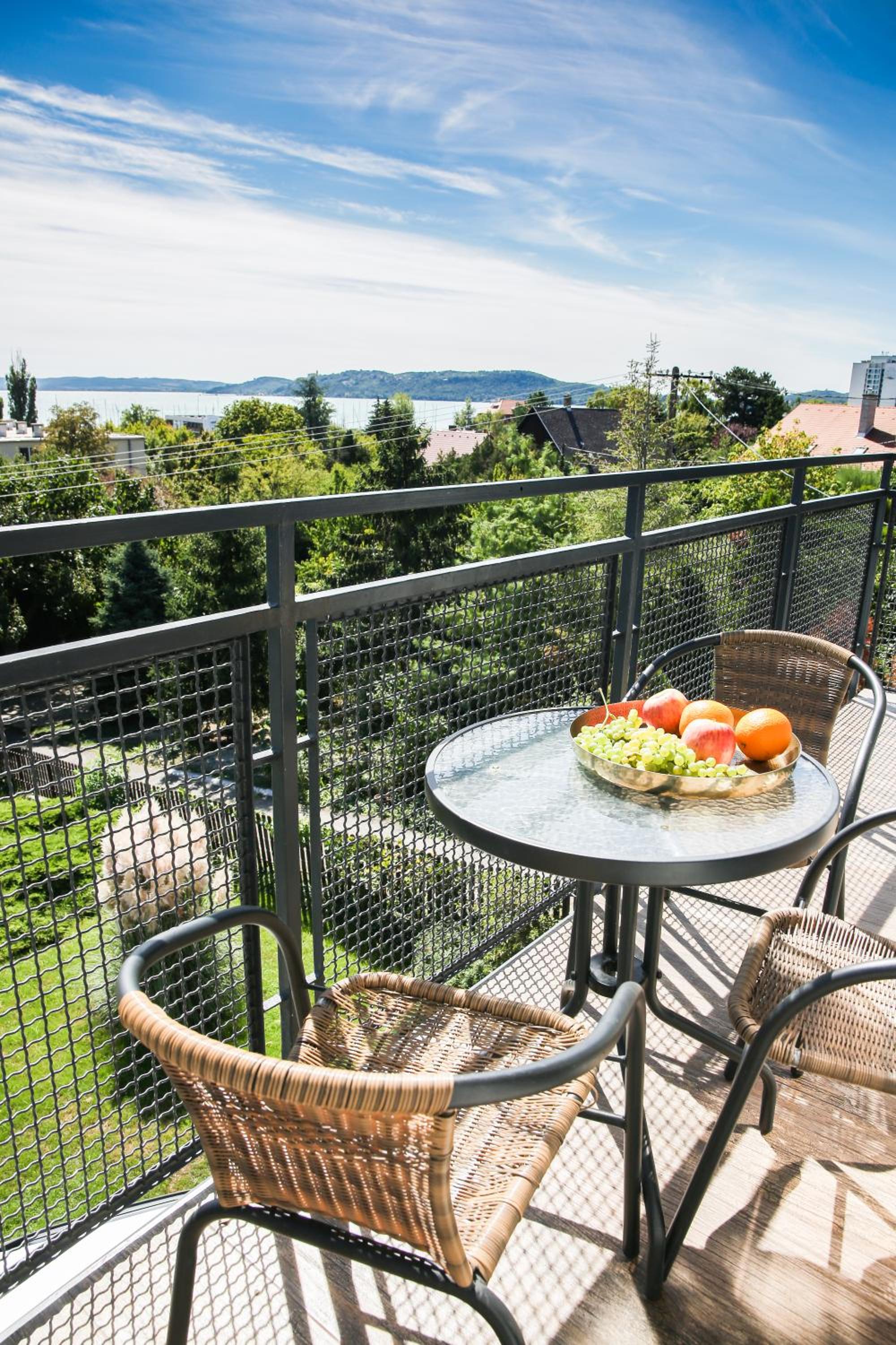 Superior Apartment photo 3