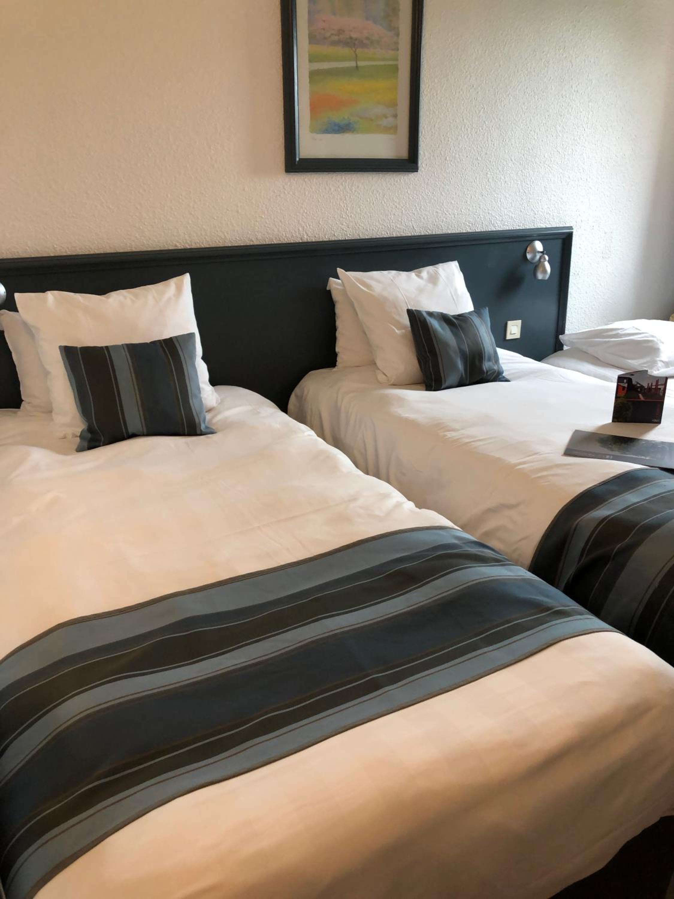 Twin Room - Photo 2