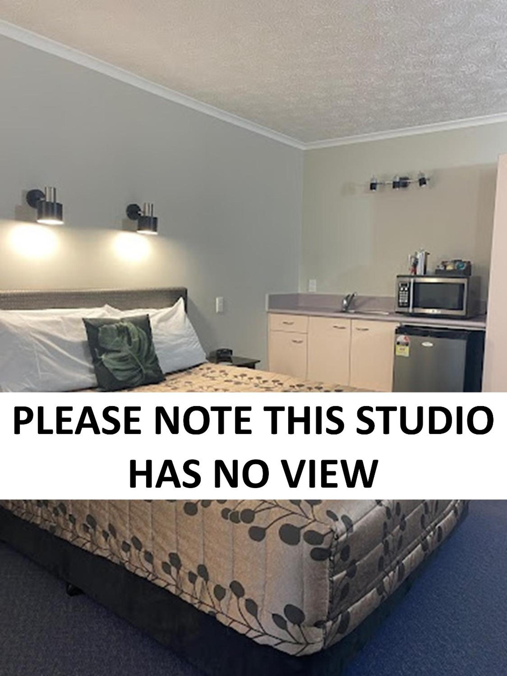 Studio - No View