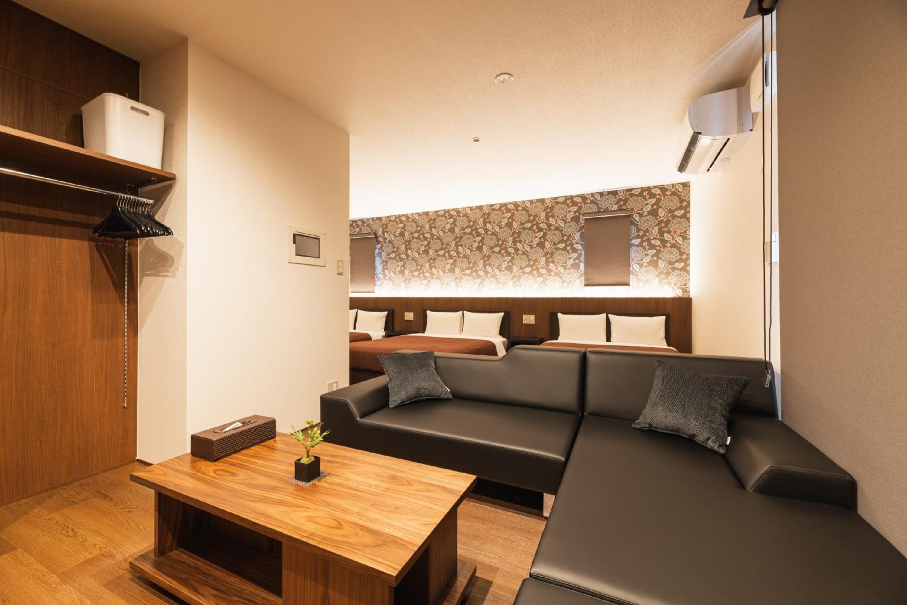 Deluxe Triple Room - Photo 1