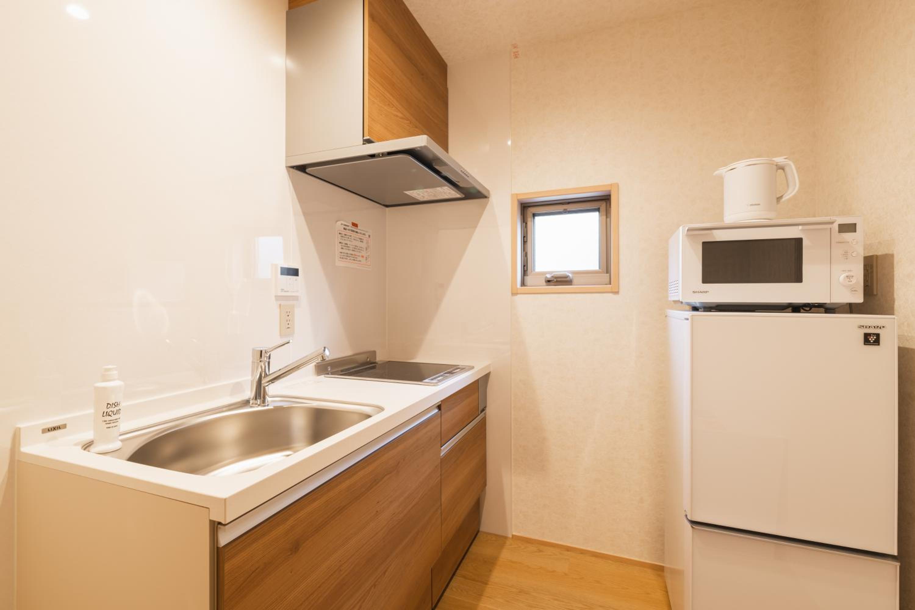 Executive Suite - Photo 17