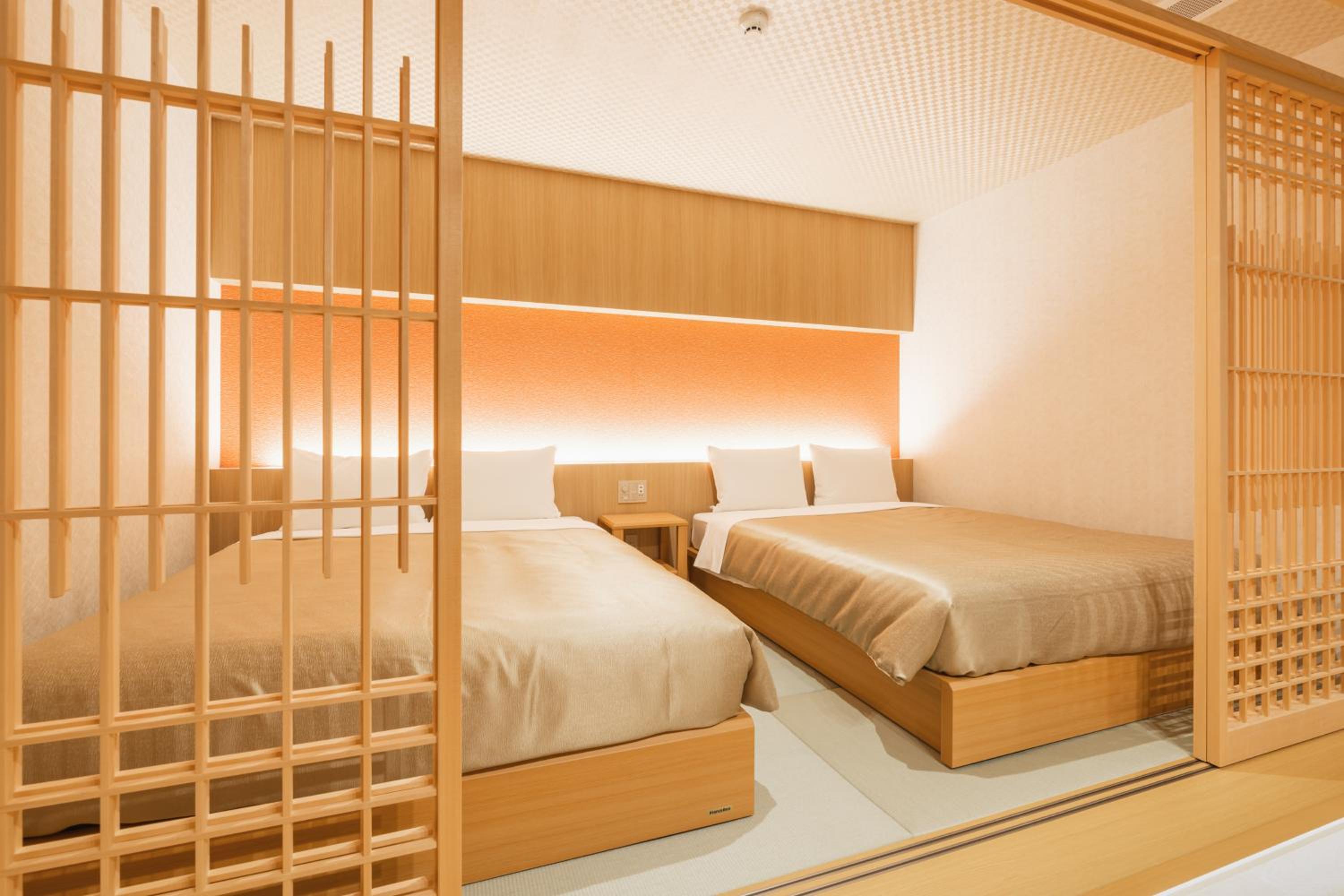 Executive Suite - Photo 18