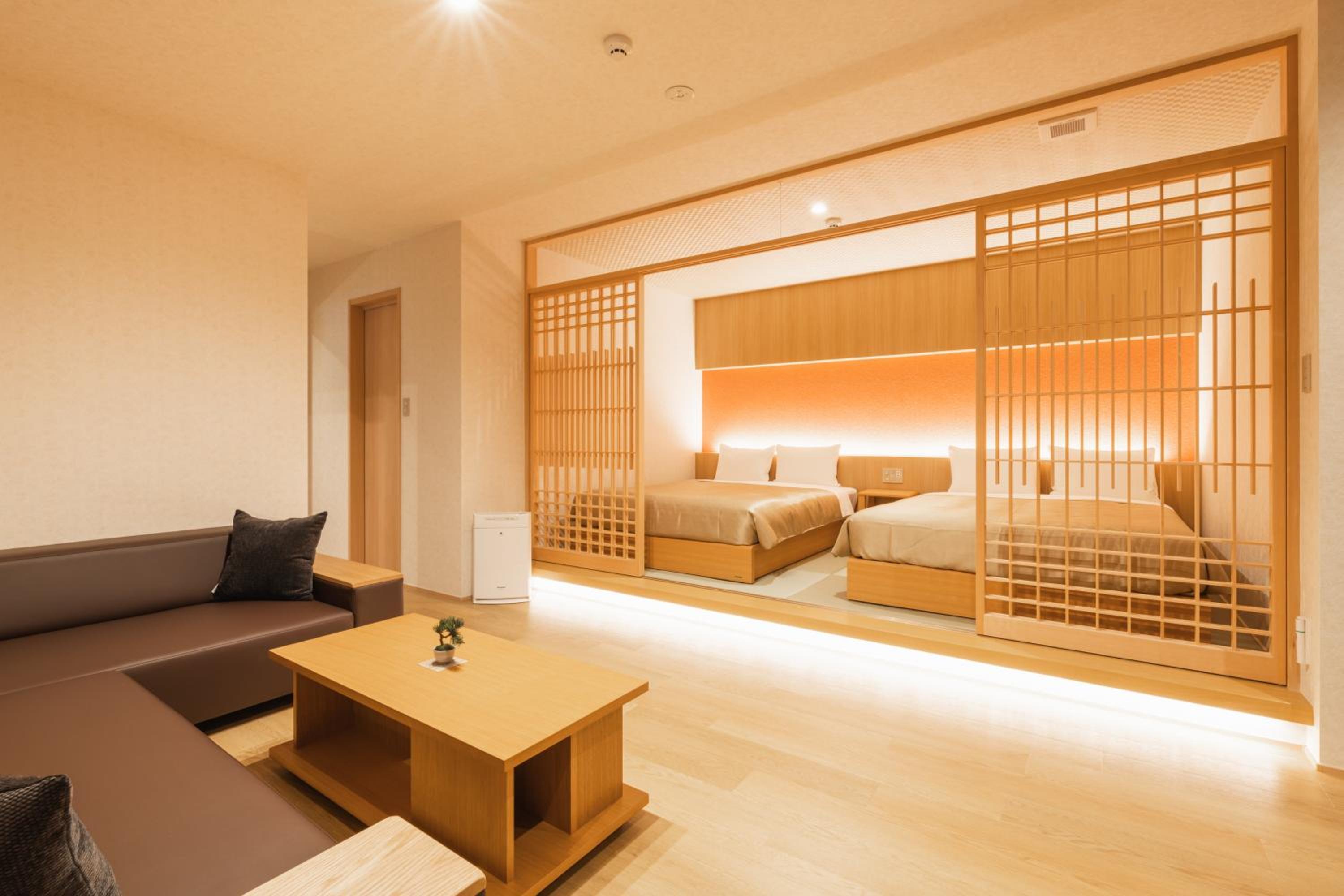 Executive Suite - Photo 20