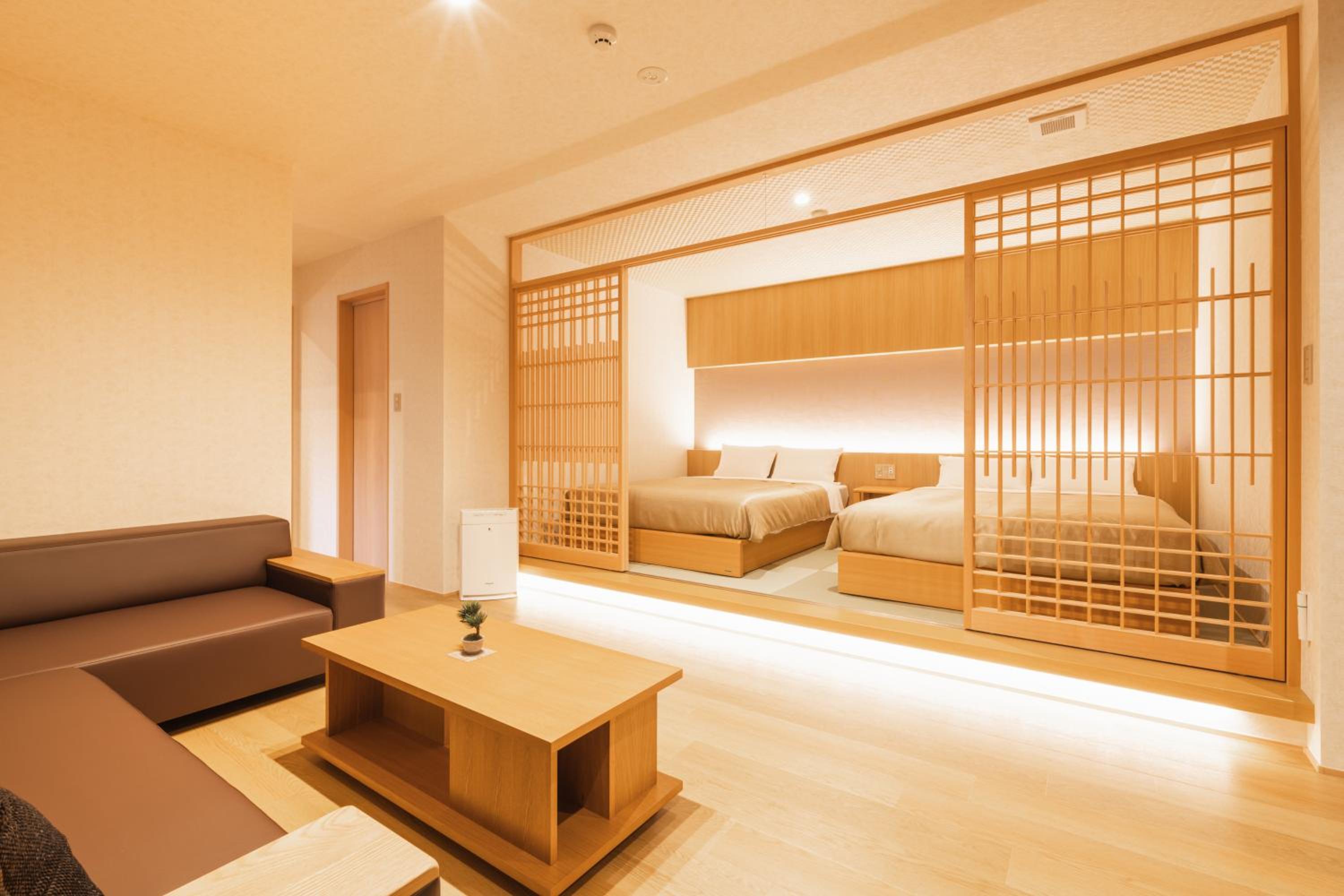 Executive Suite - Photo 1
