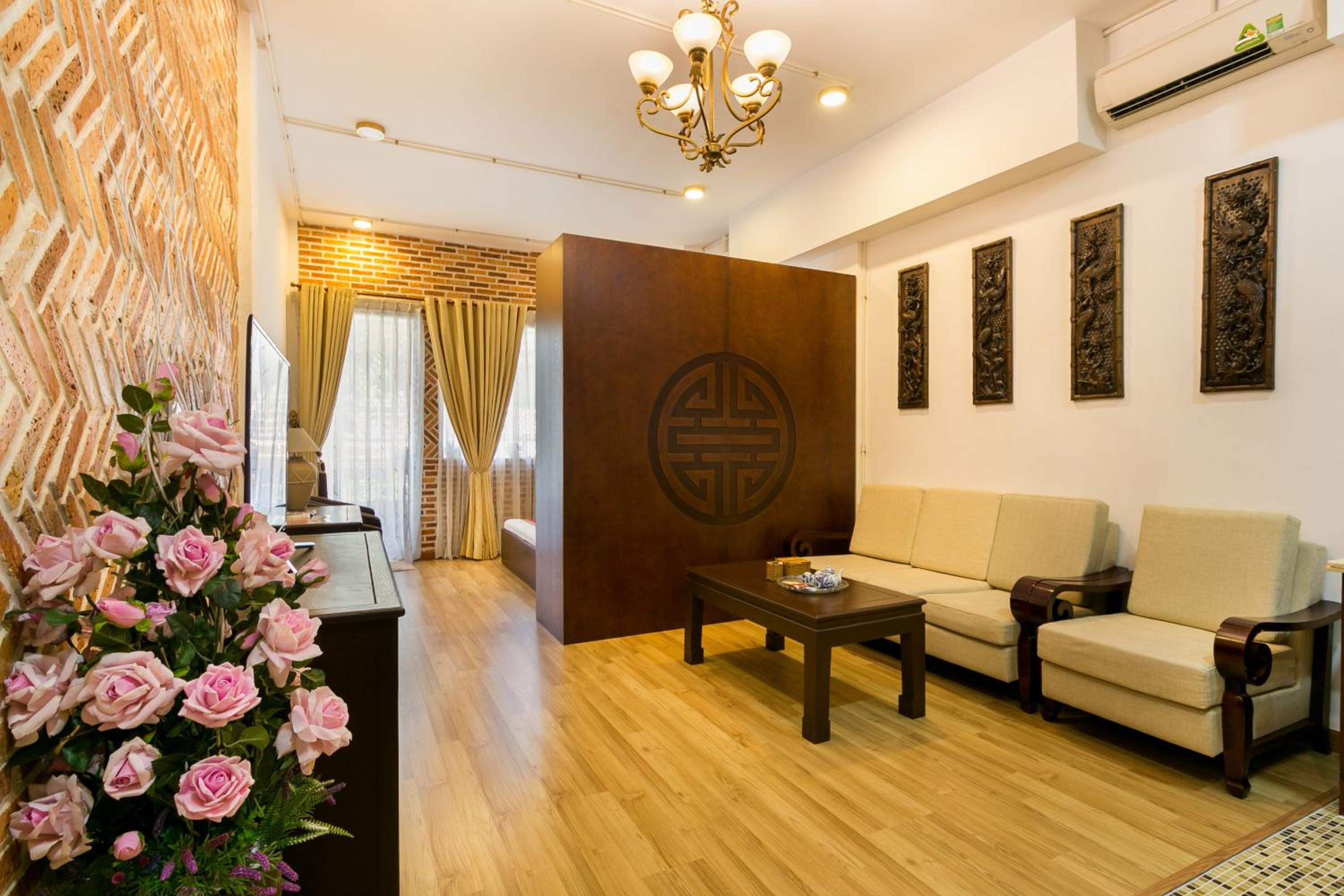 Apartment with Balcony