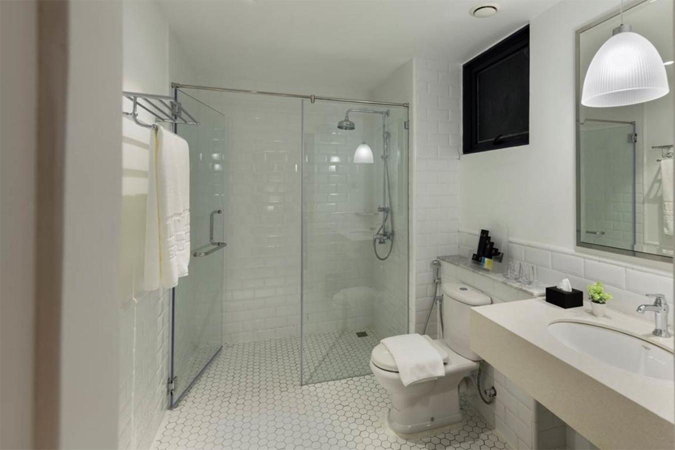 The Razzle Two-Bedroom Suite