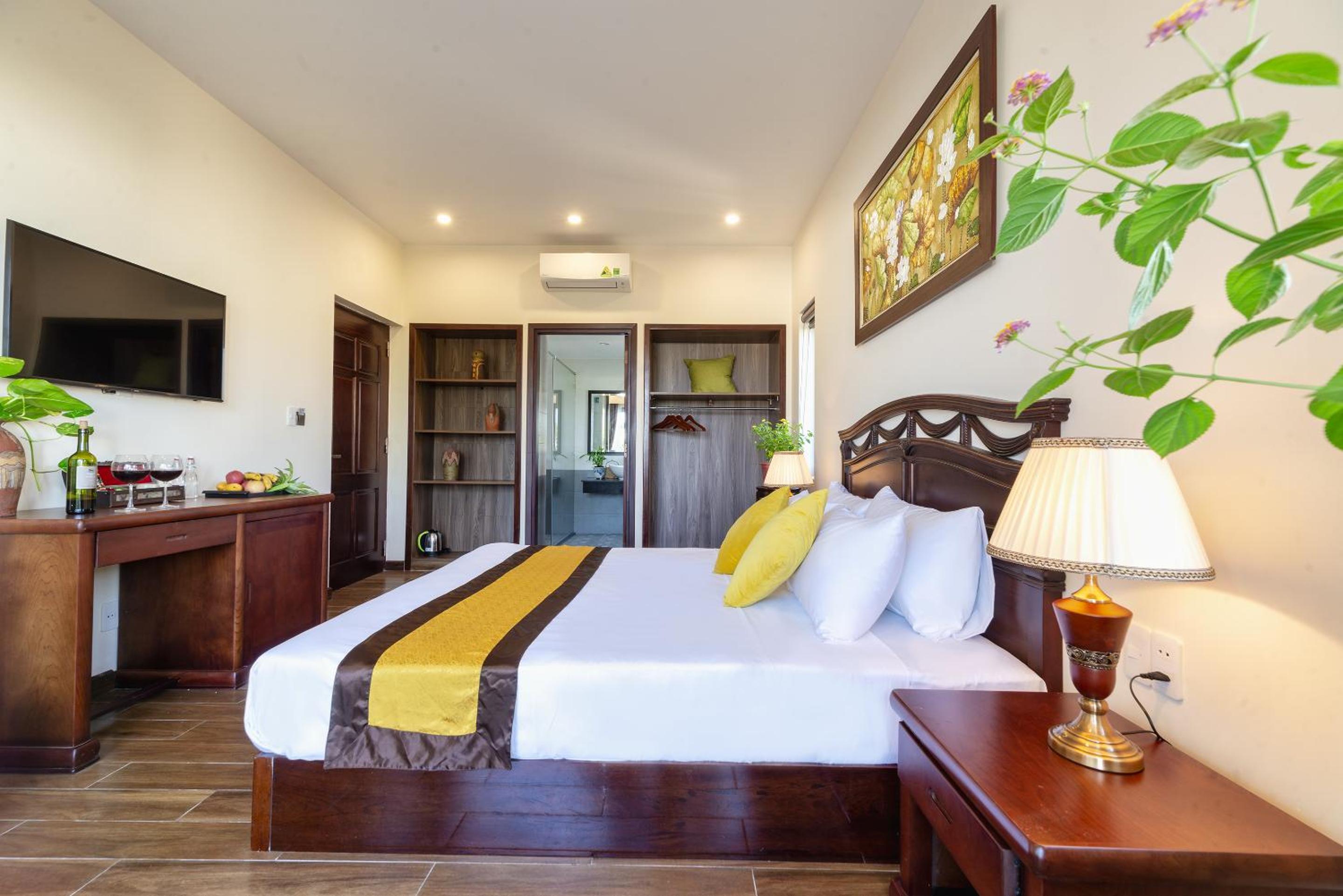 Suite with Garden View photo 2