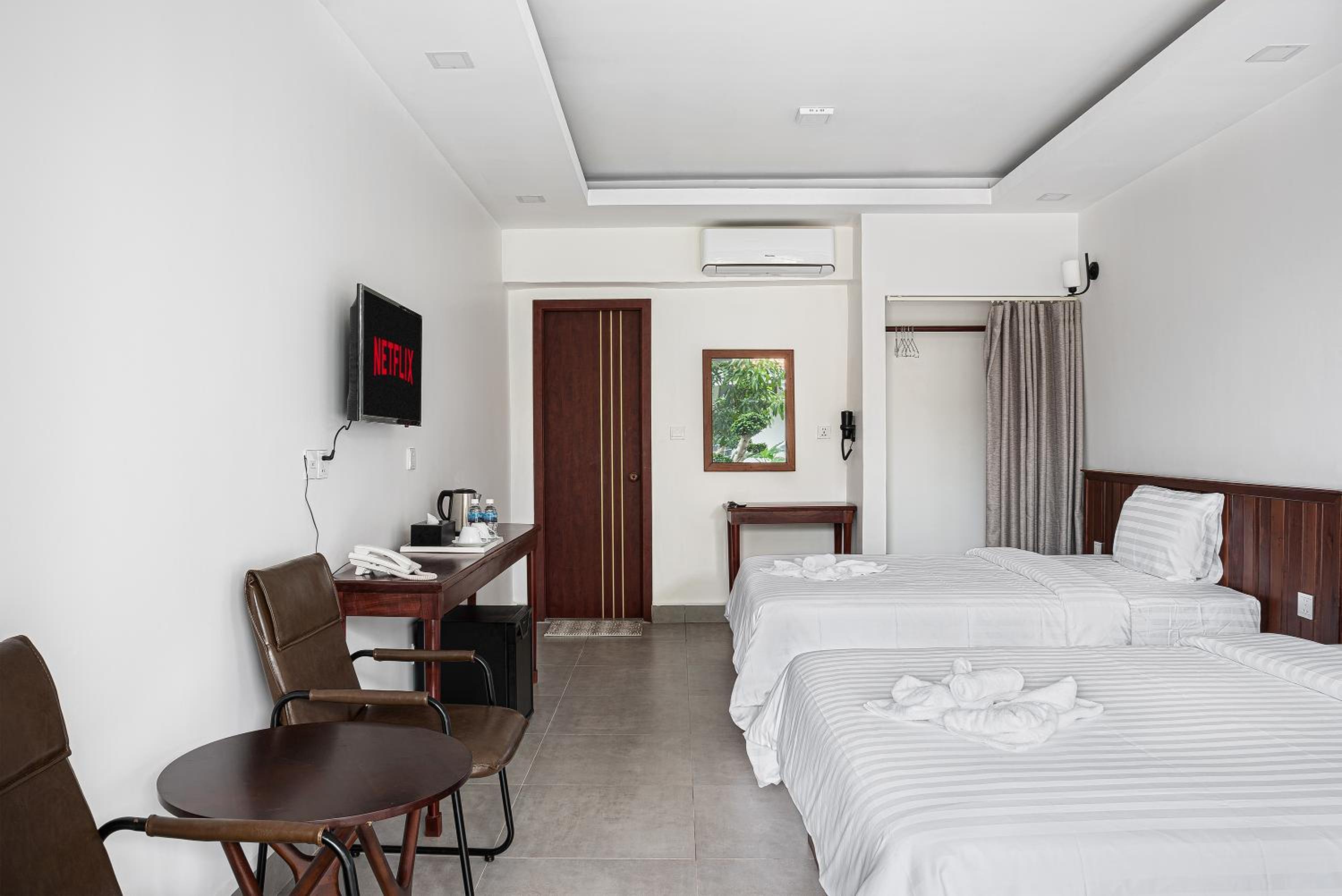 Deluxe Twin Room - Photo 1
