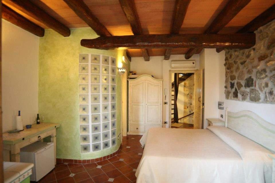 Standard Triple Room photo 2