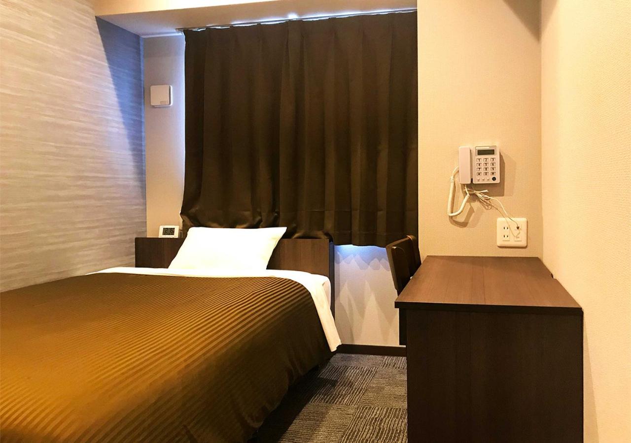 Single Room - Non-Smoking