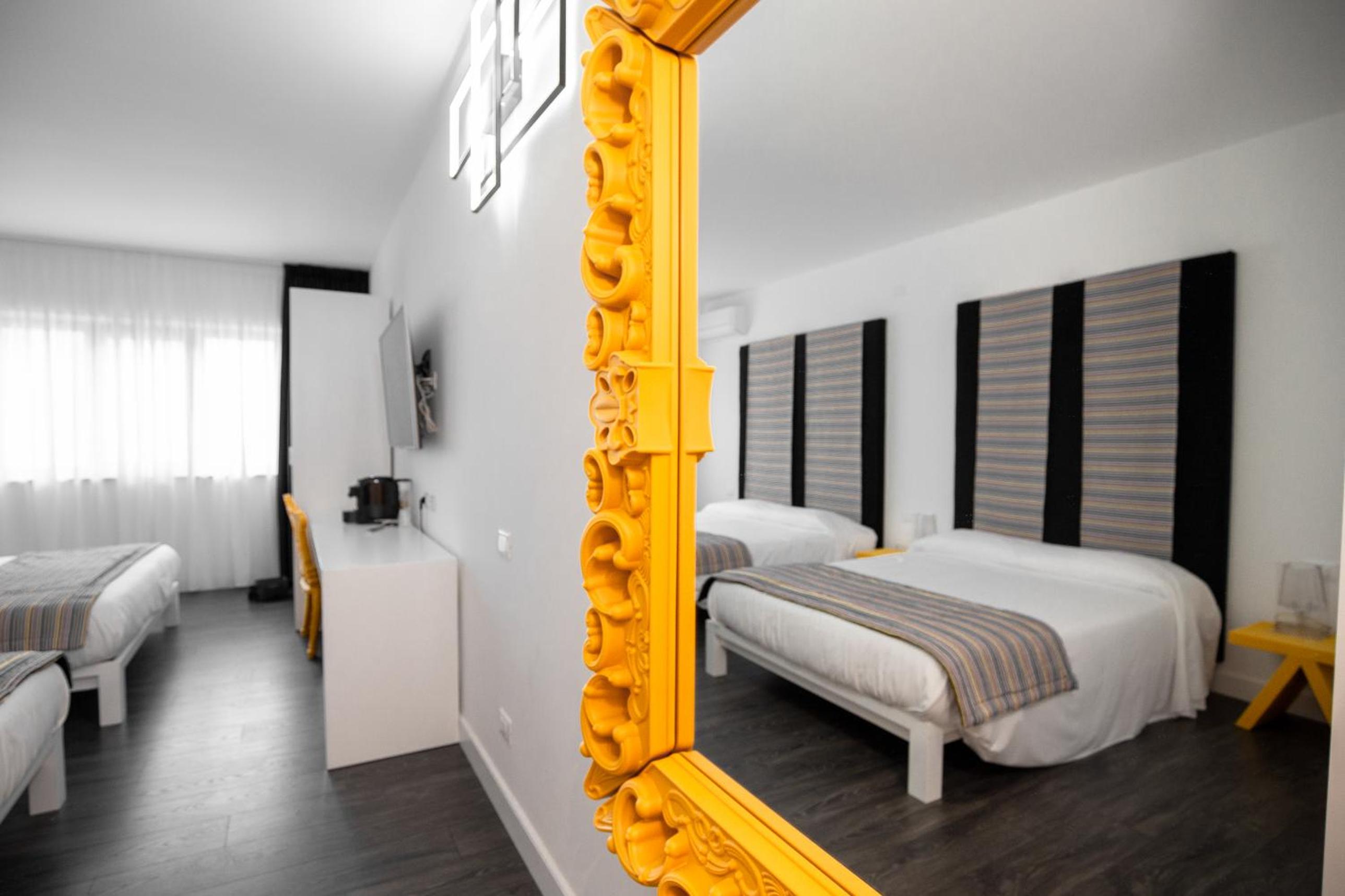 Superior Quadruple Room - Photo 1