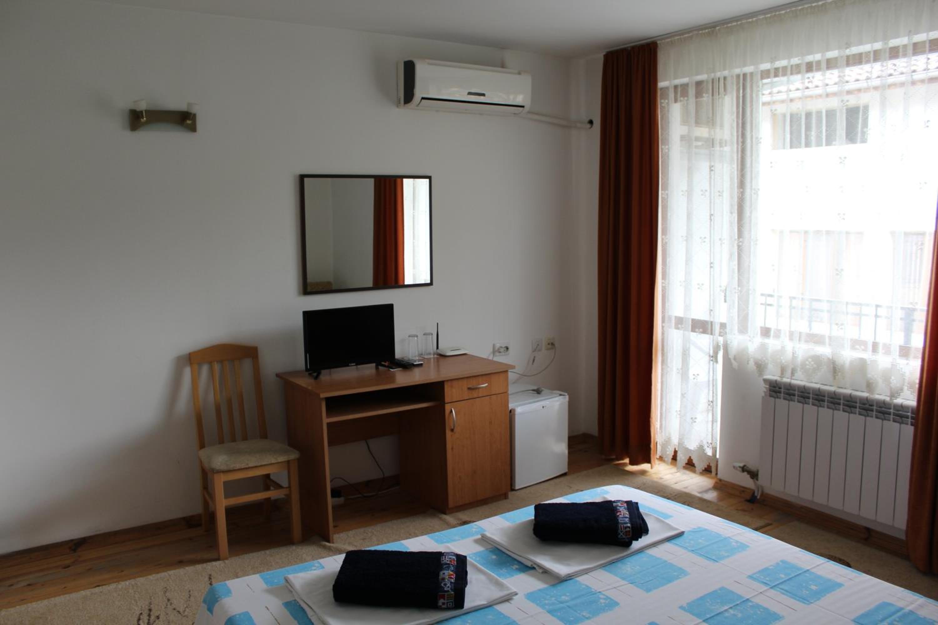 Double Room with Balcony or Loggia - Photo 2