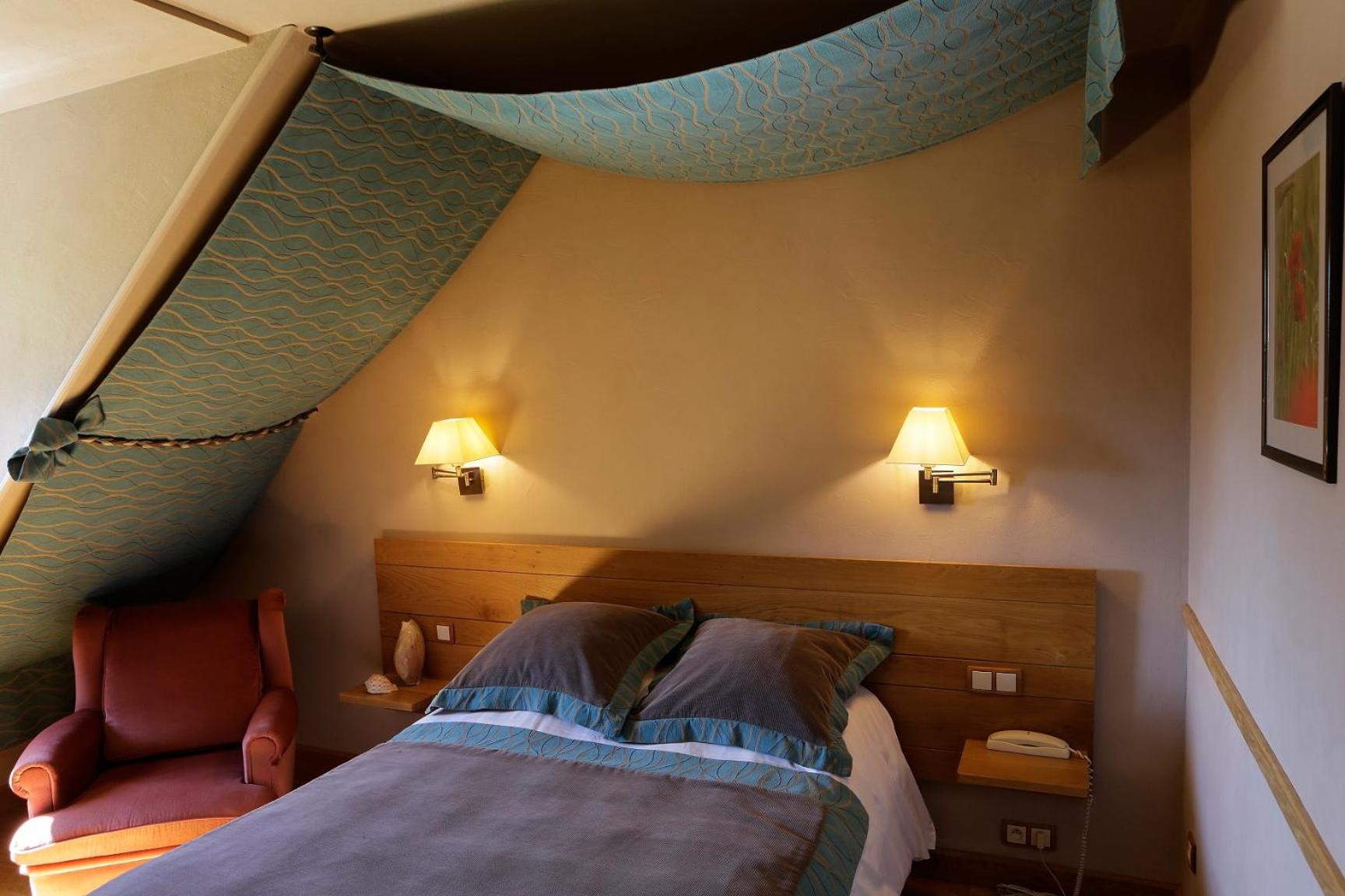 Standard Double Room - Photo 1