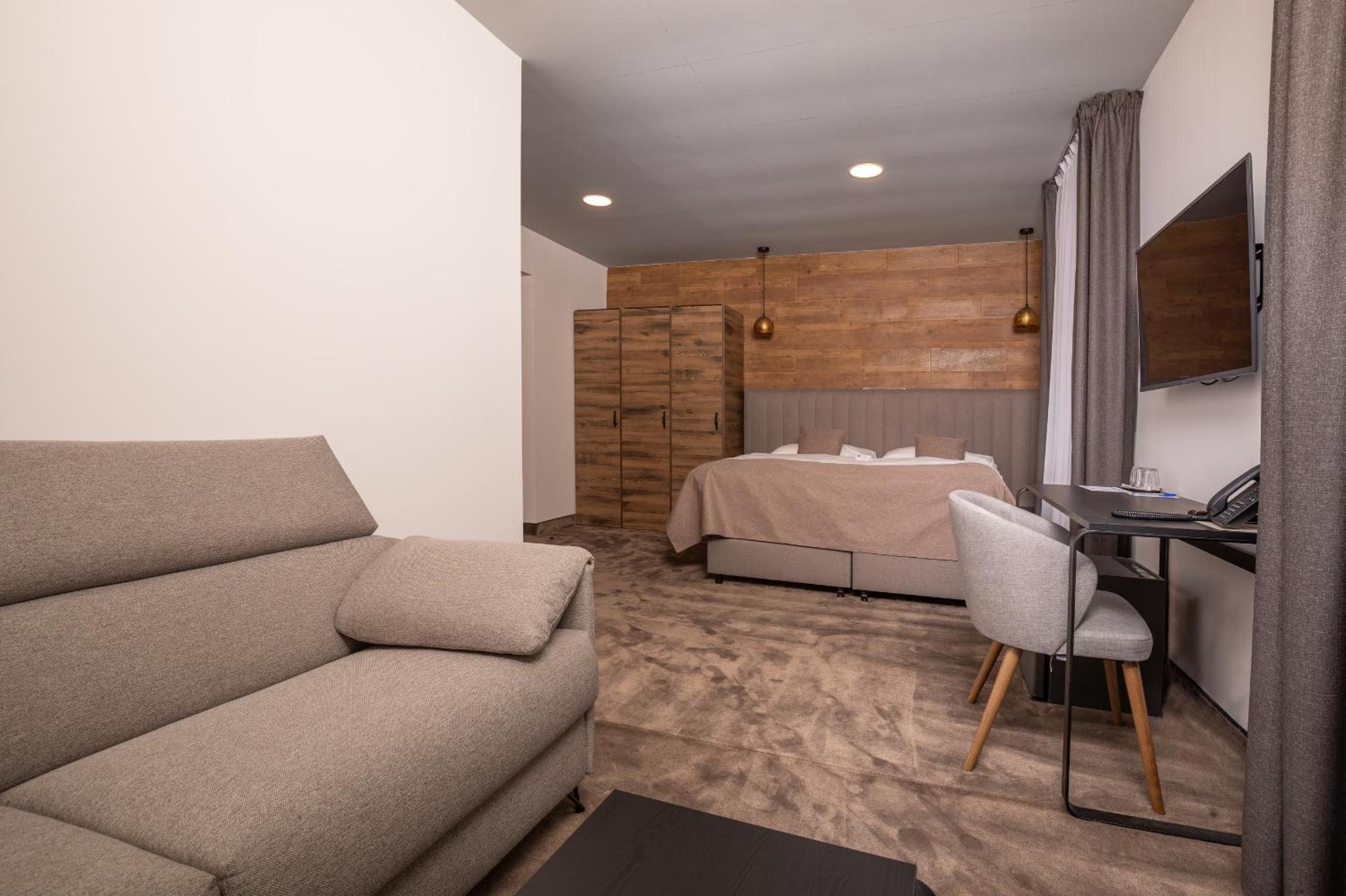 Exclusive Junior Suite with Mountain View