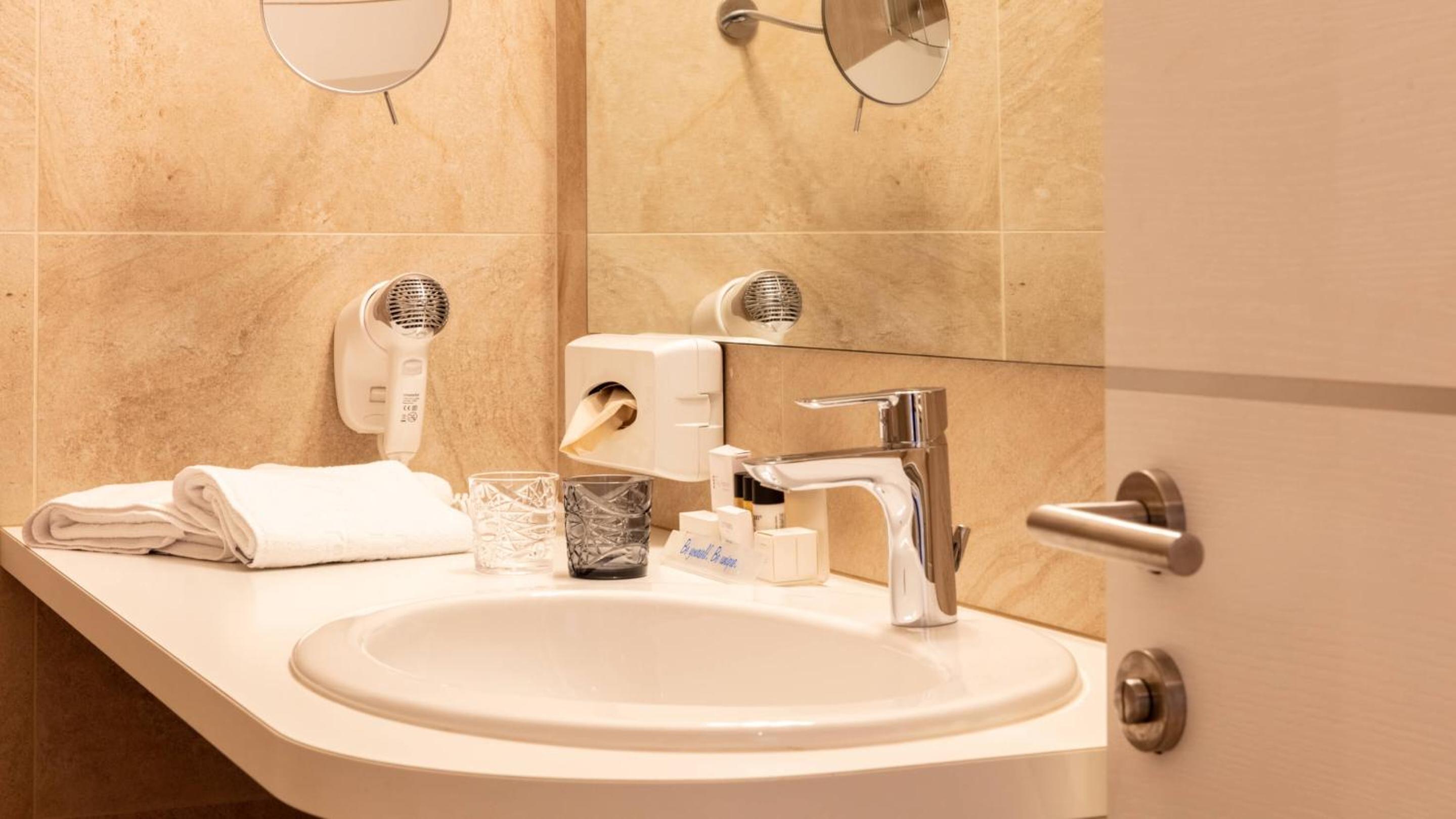 Prestige Suite photo 2