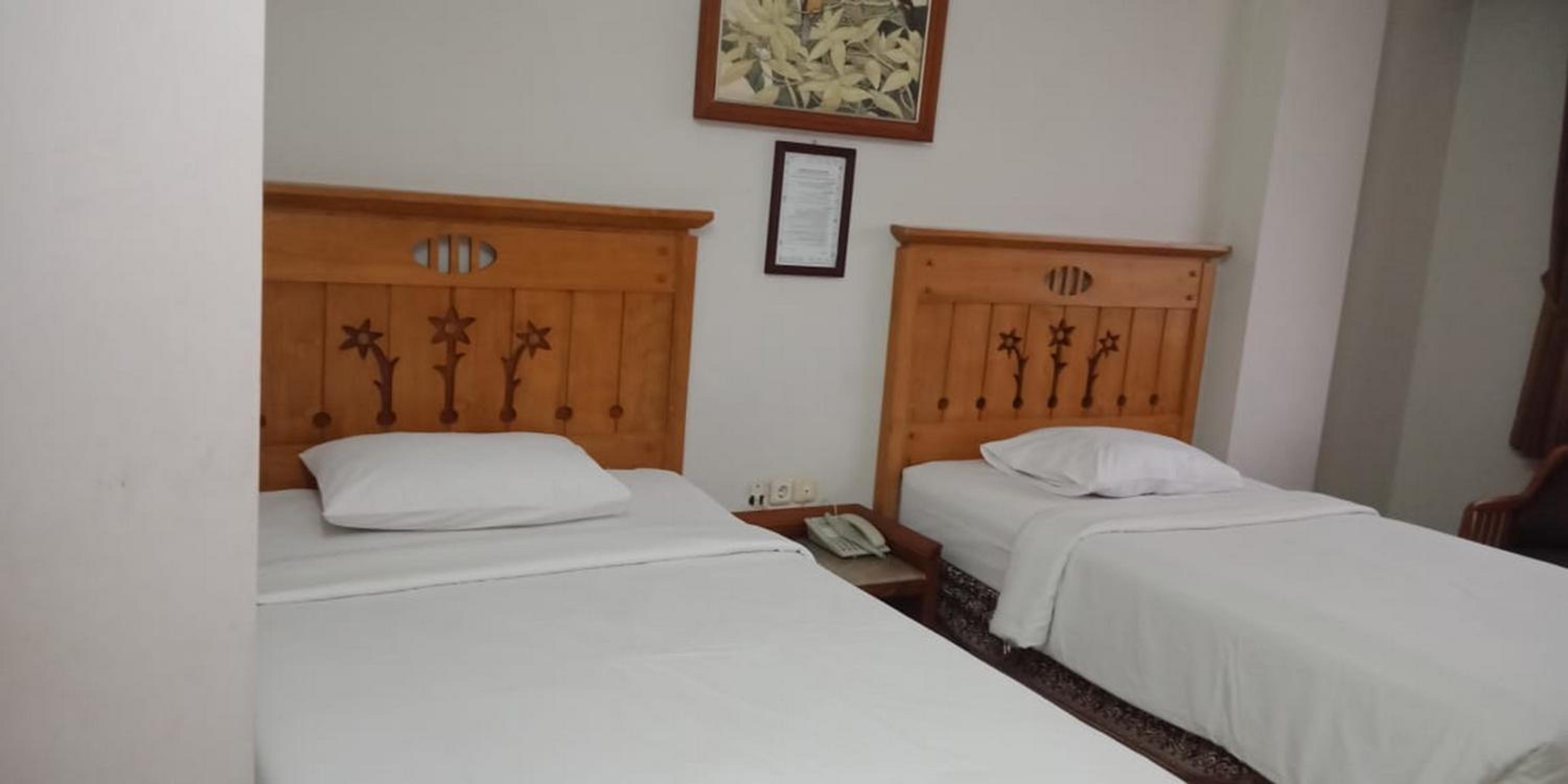 Standard Twin Room - Photo 7