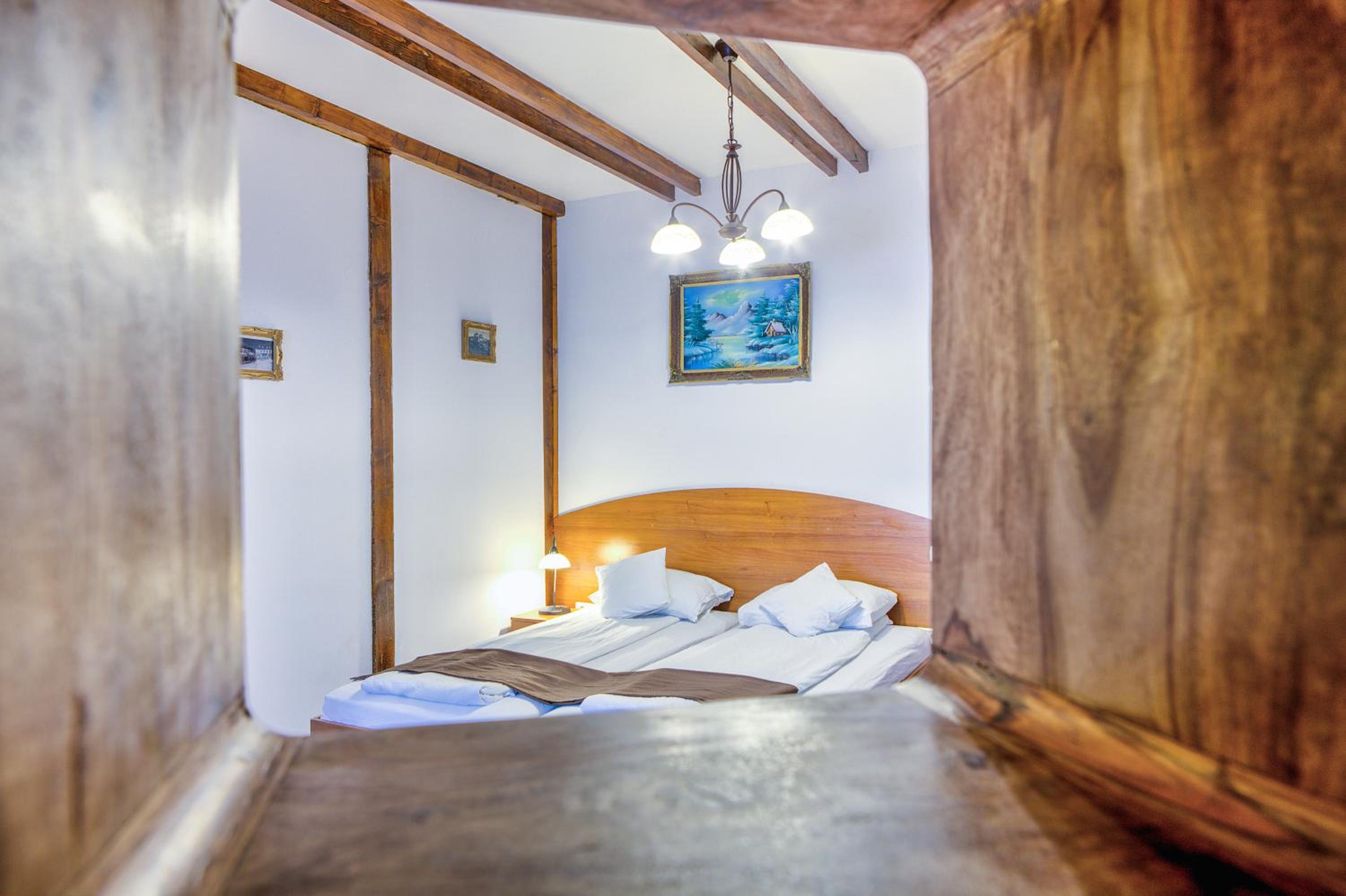 Double or Twin Room - Photo 13