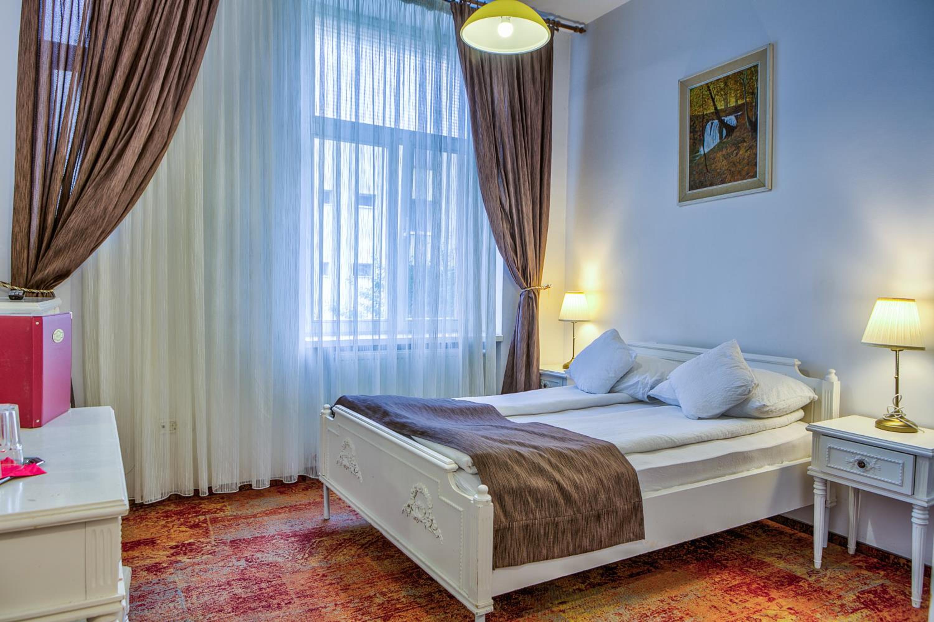 Double or Twin Room - Photo 22