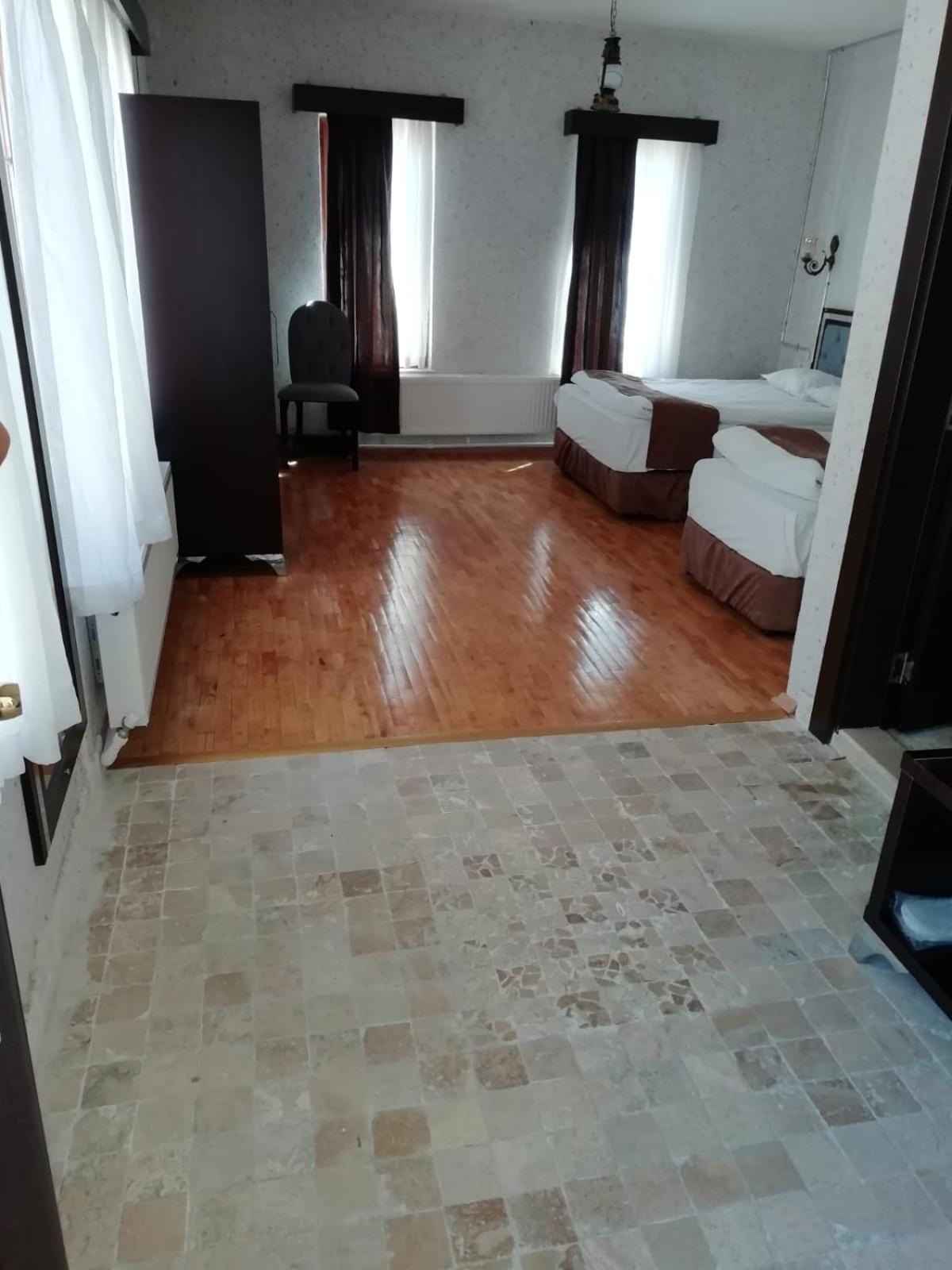 Double Room - Photo 13