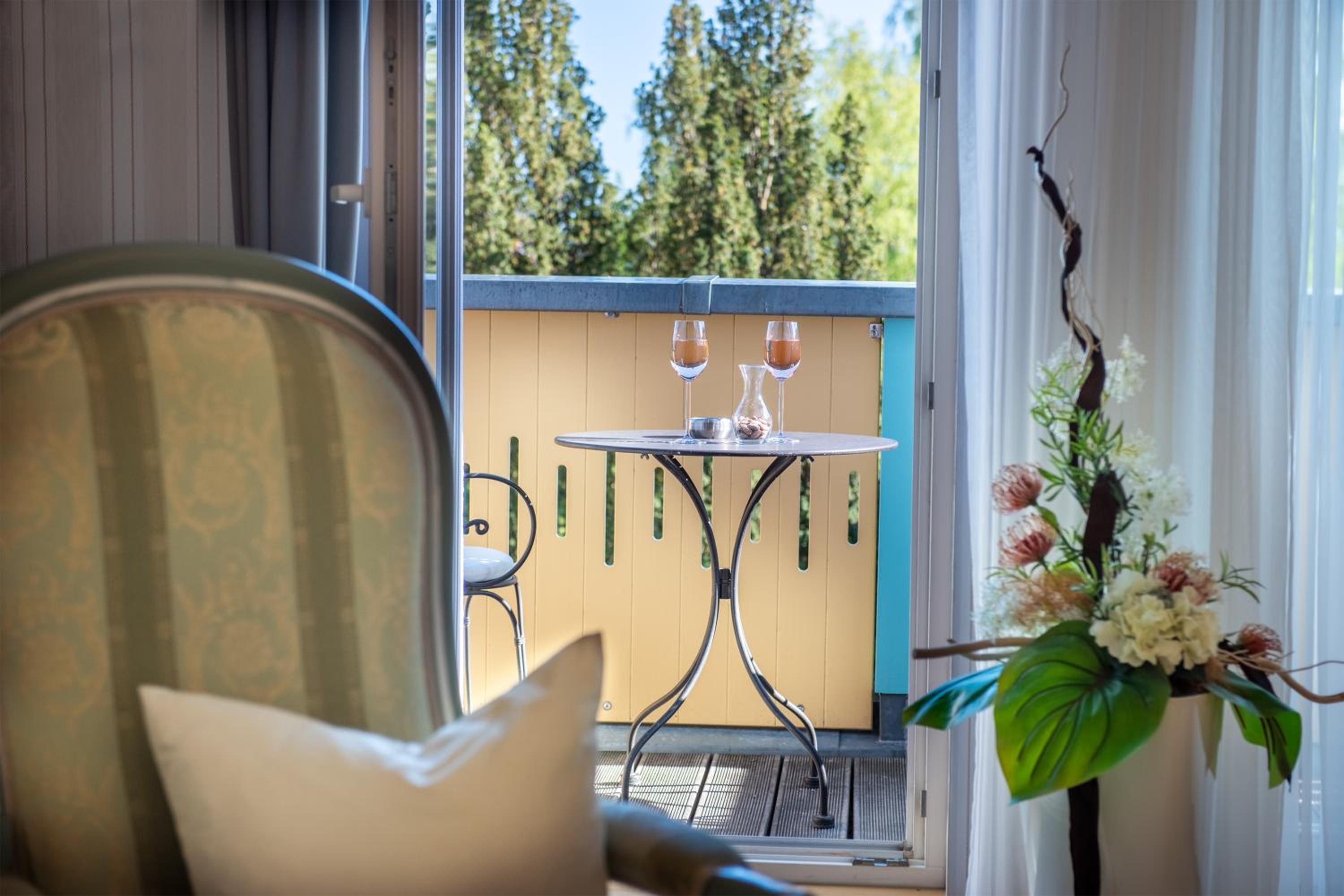 Suite with Balcony photo 2