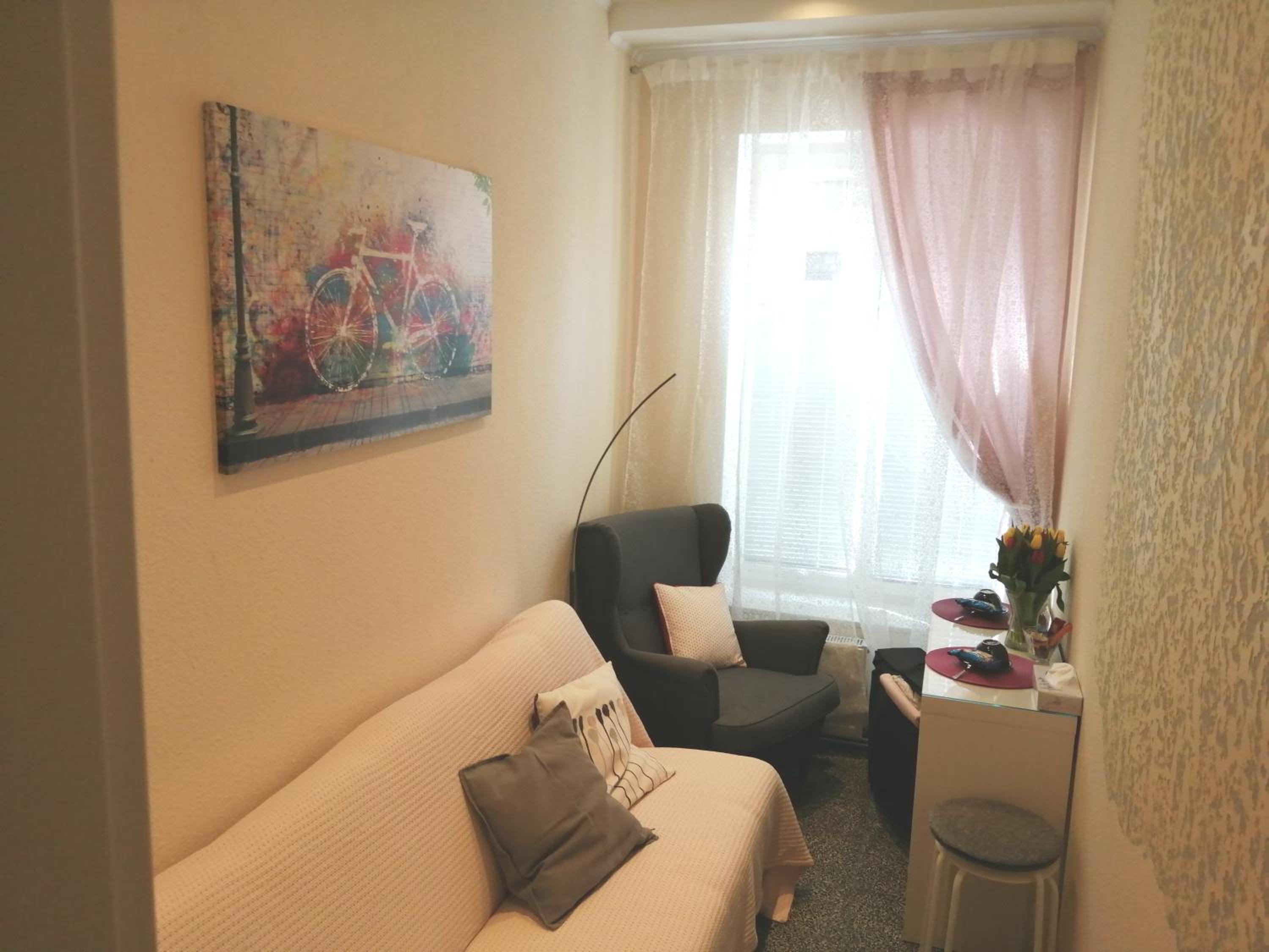 Single Room with Private External Bathroom
