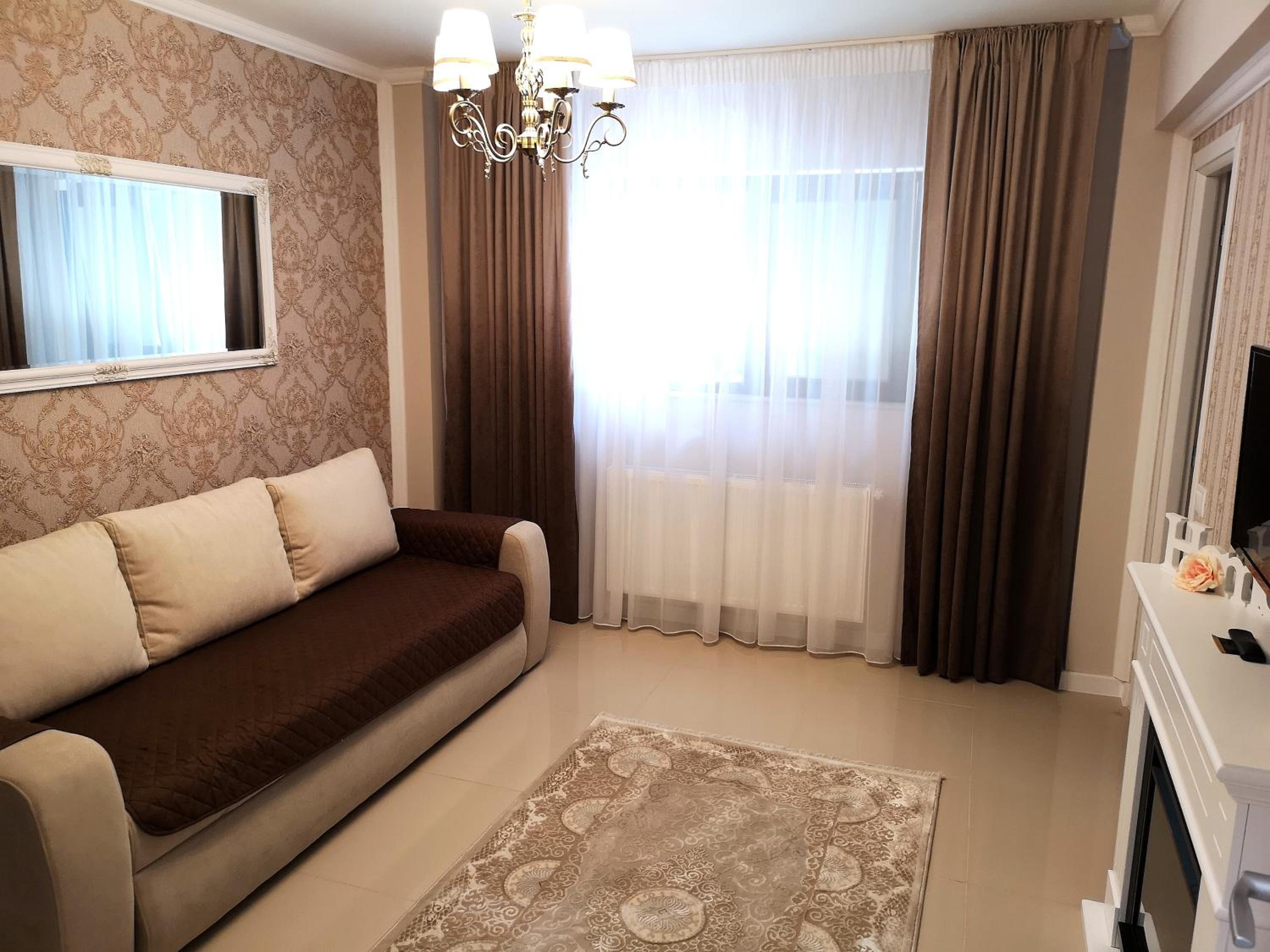 Studio Apartment - Photo 2