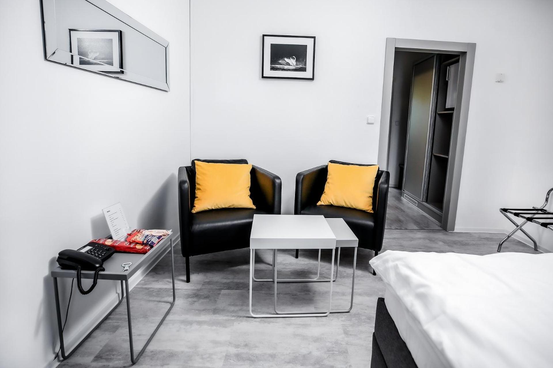 Business Double Room - Photo 3