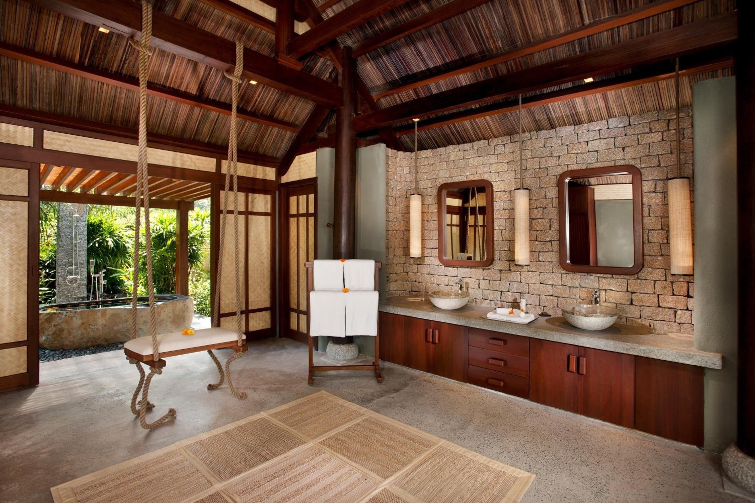 Two-Bedroom Beachfront Villa with Pool - Photo 13