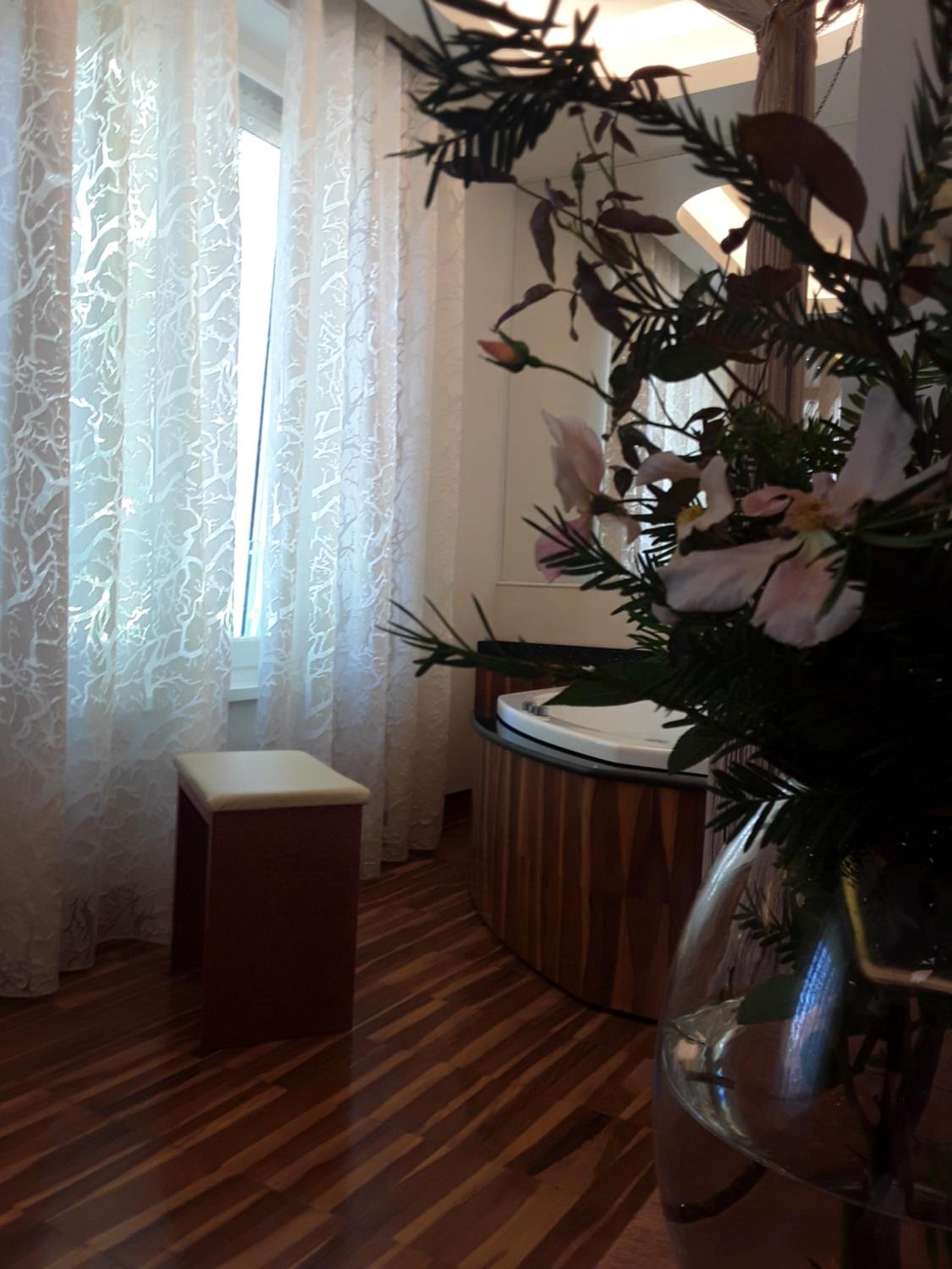 Junior Suite with Balcony photo 2