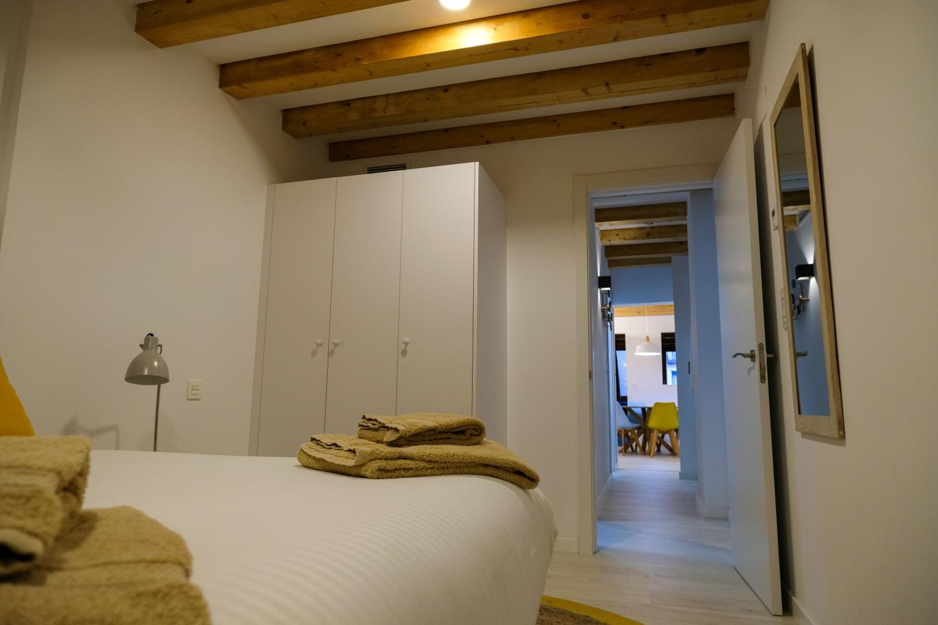 Deluxe Apartment - Photo 2