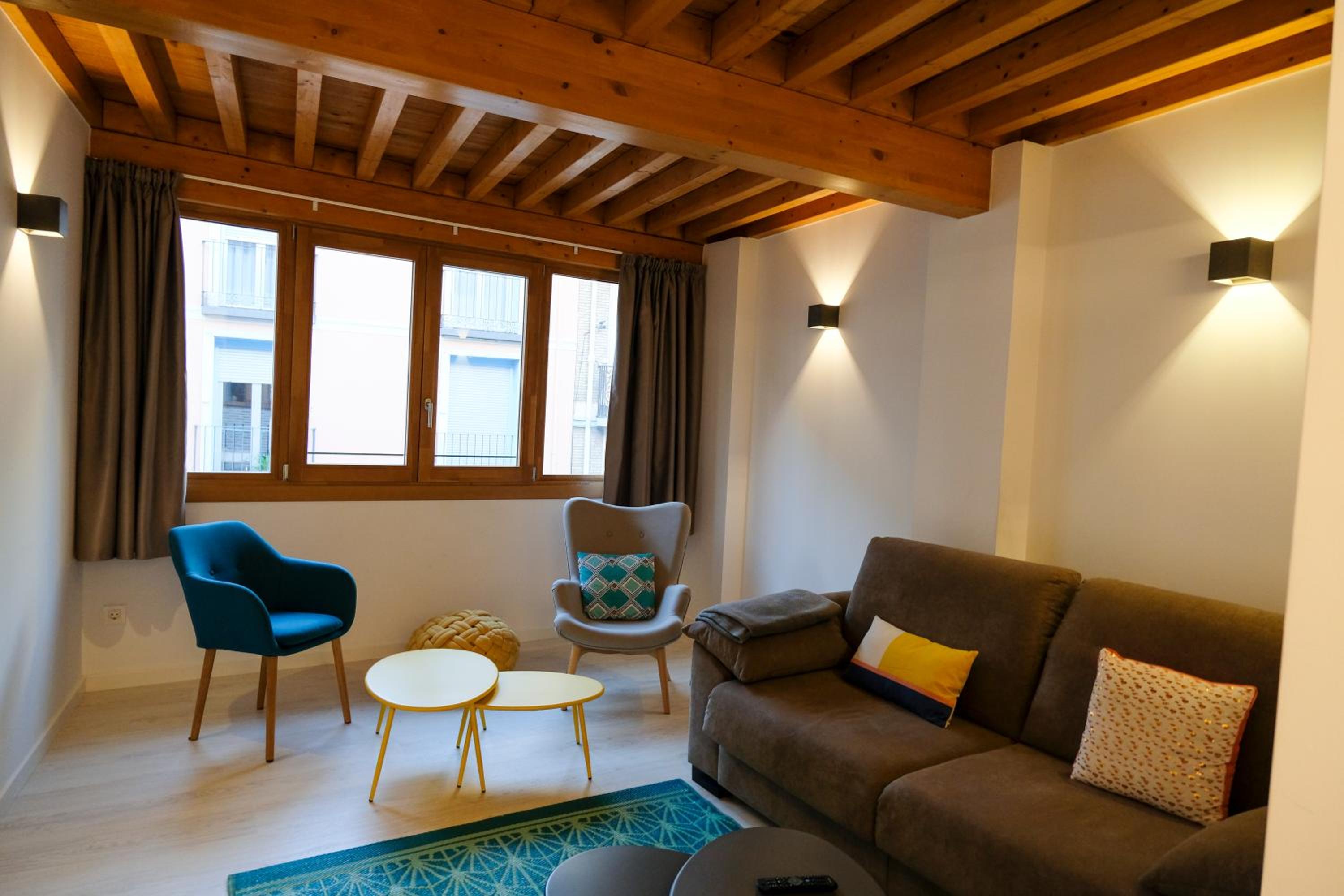 Deluxe Apartment - Photo 11