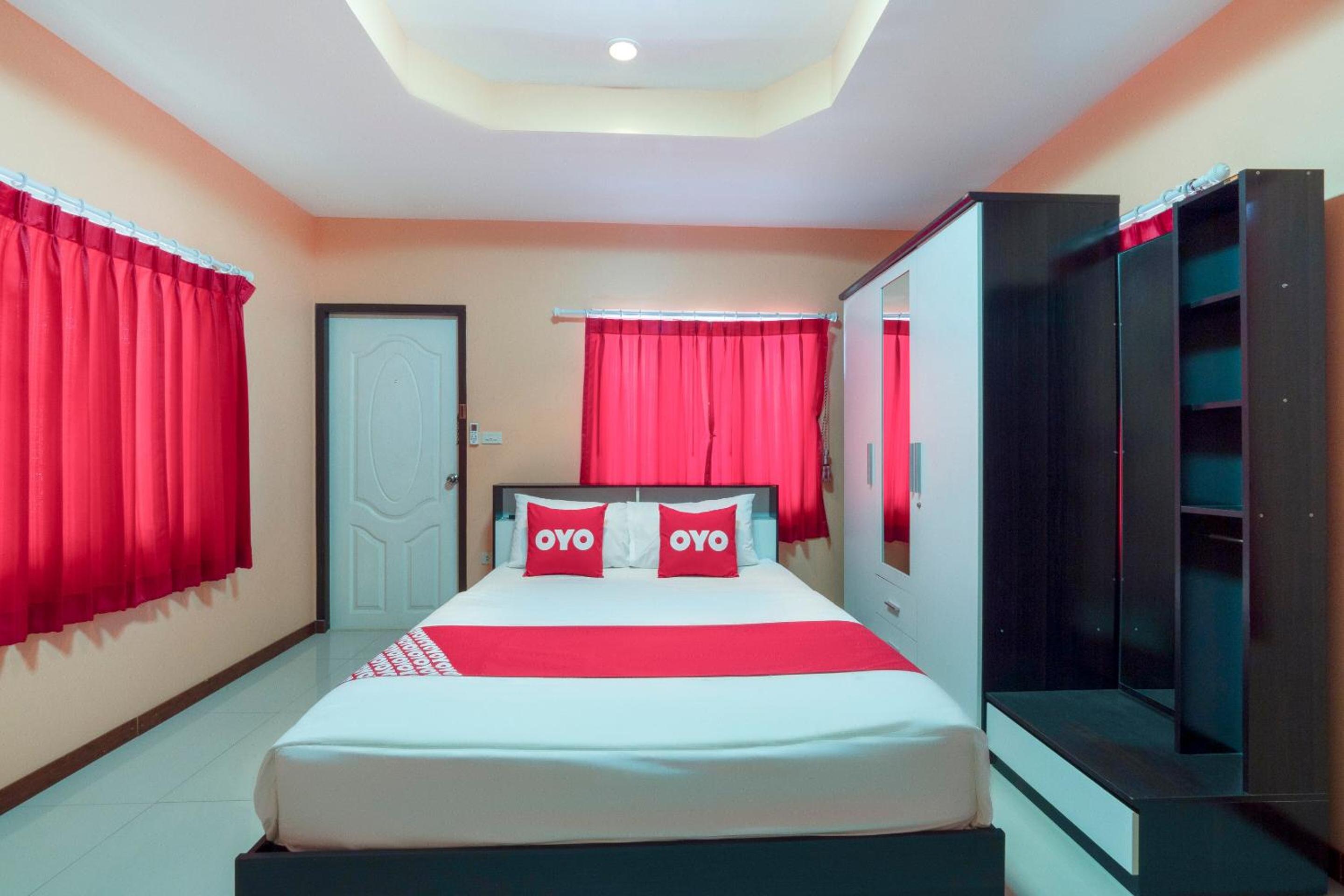 Standard Double Room - Photo 16