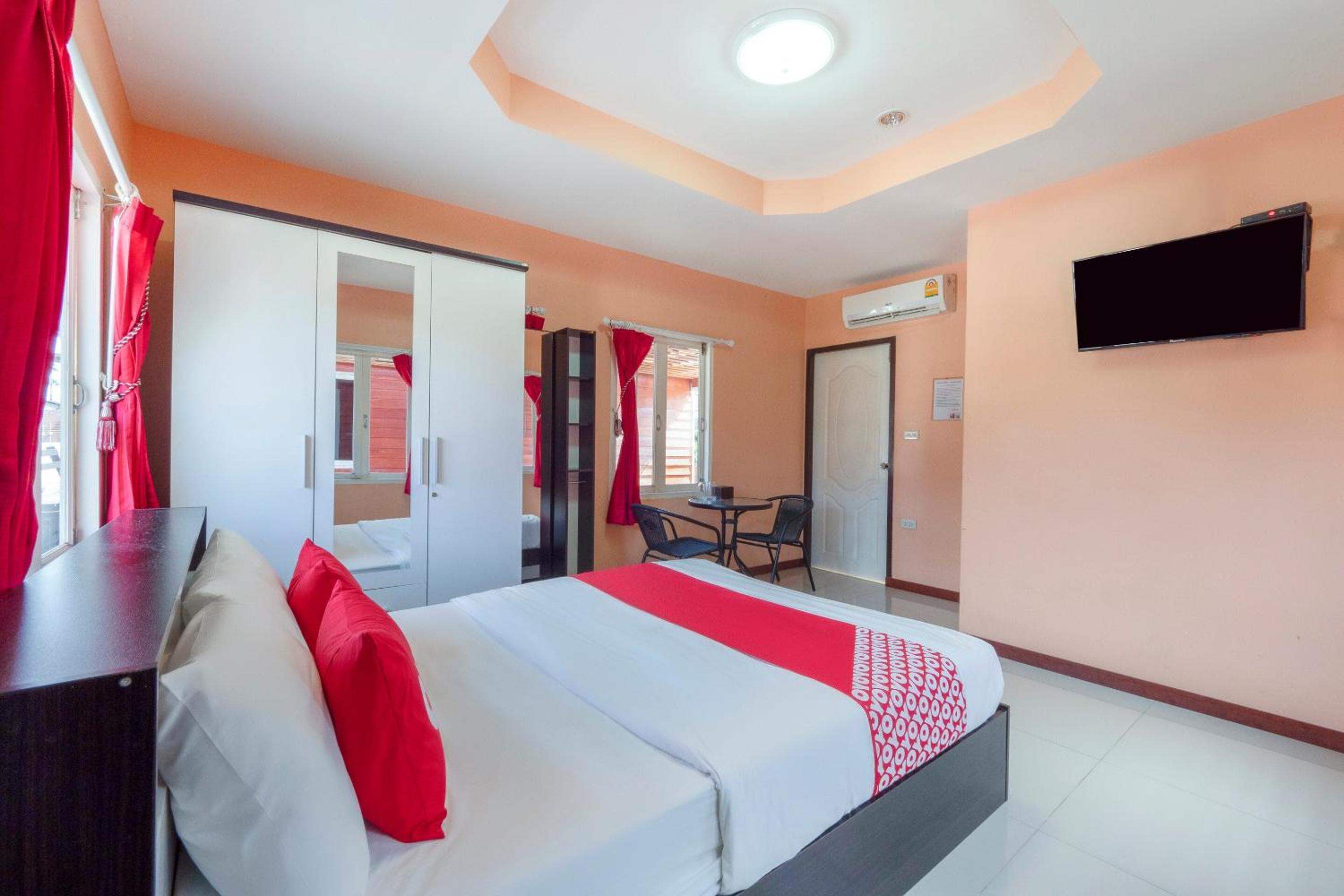 Standard Double Room - Photo 12