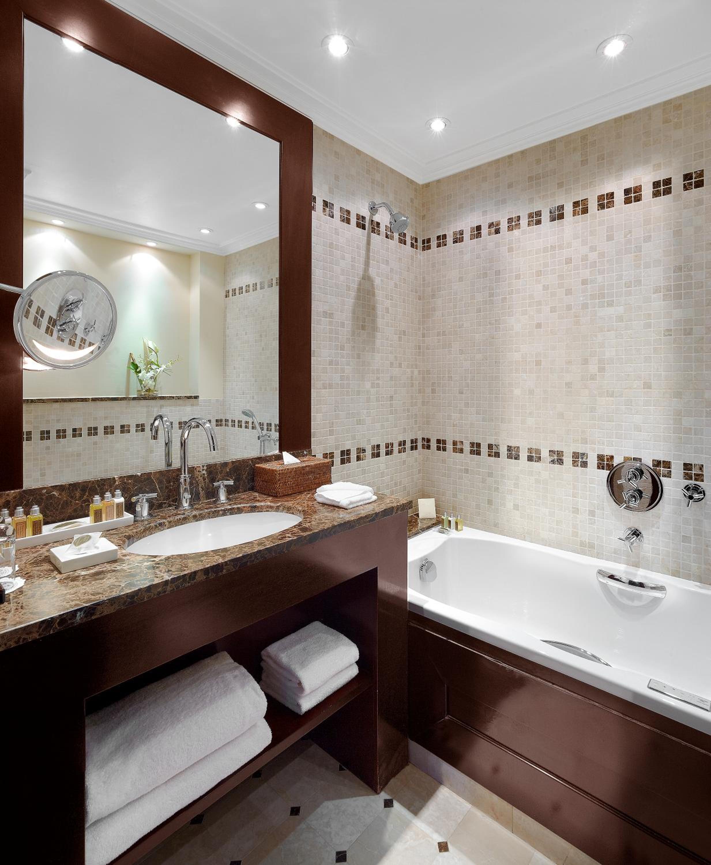 Exclusive Double Room With Pine Park View photo 3