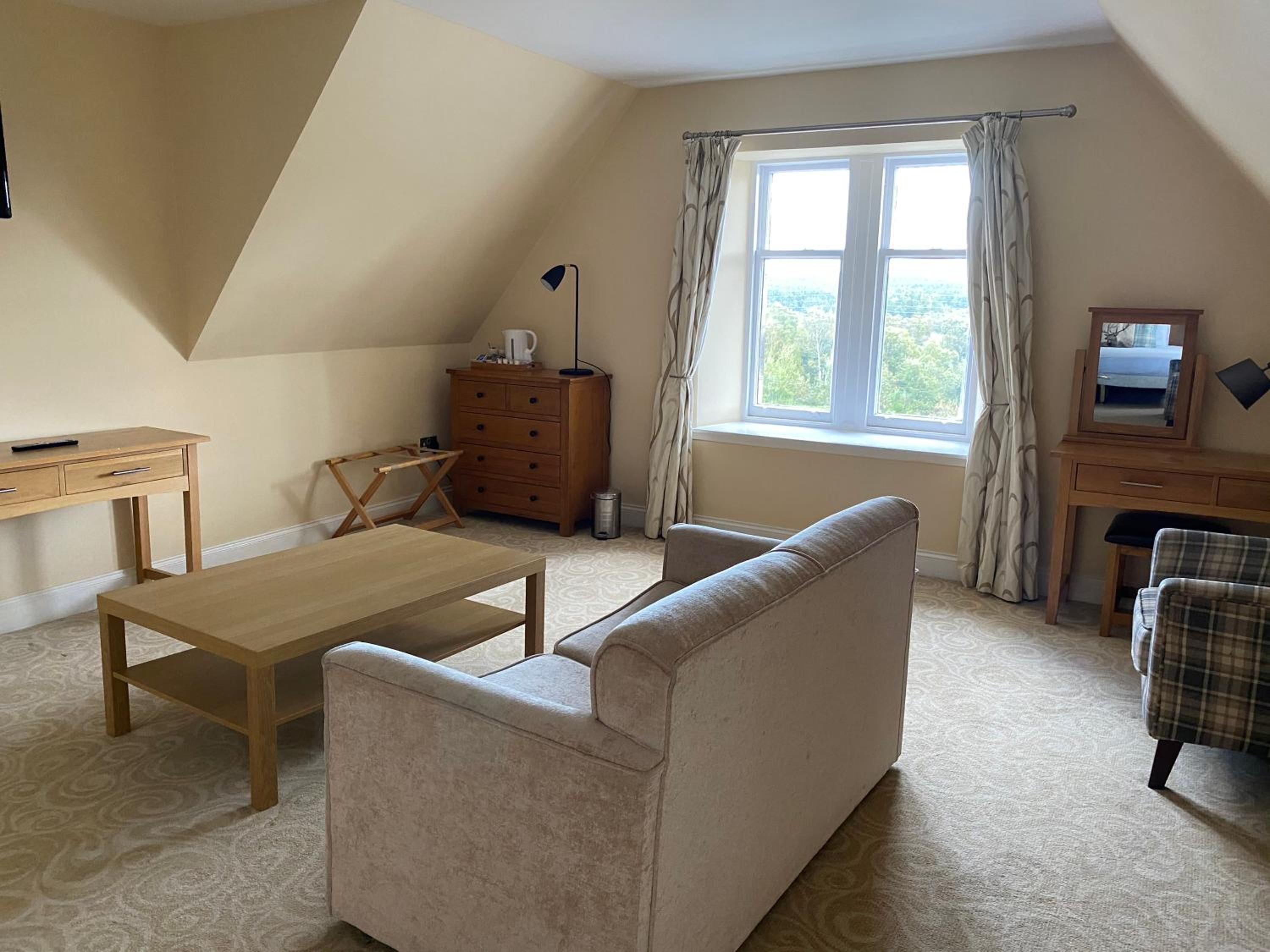 Deluxe Double Room - Photo 10